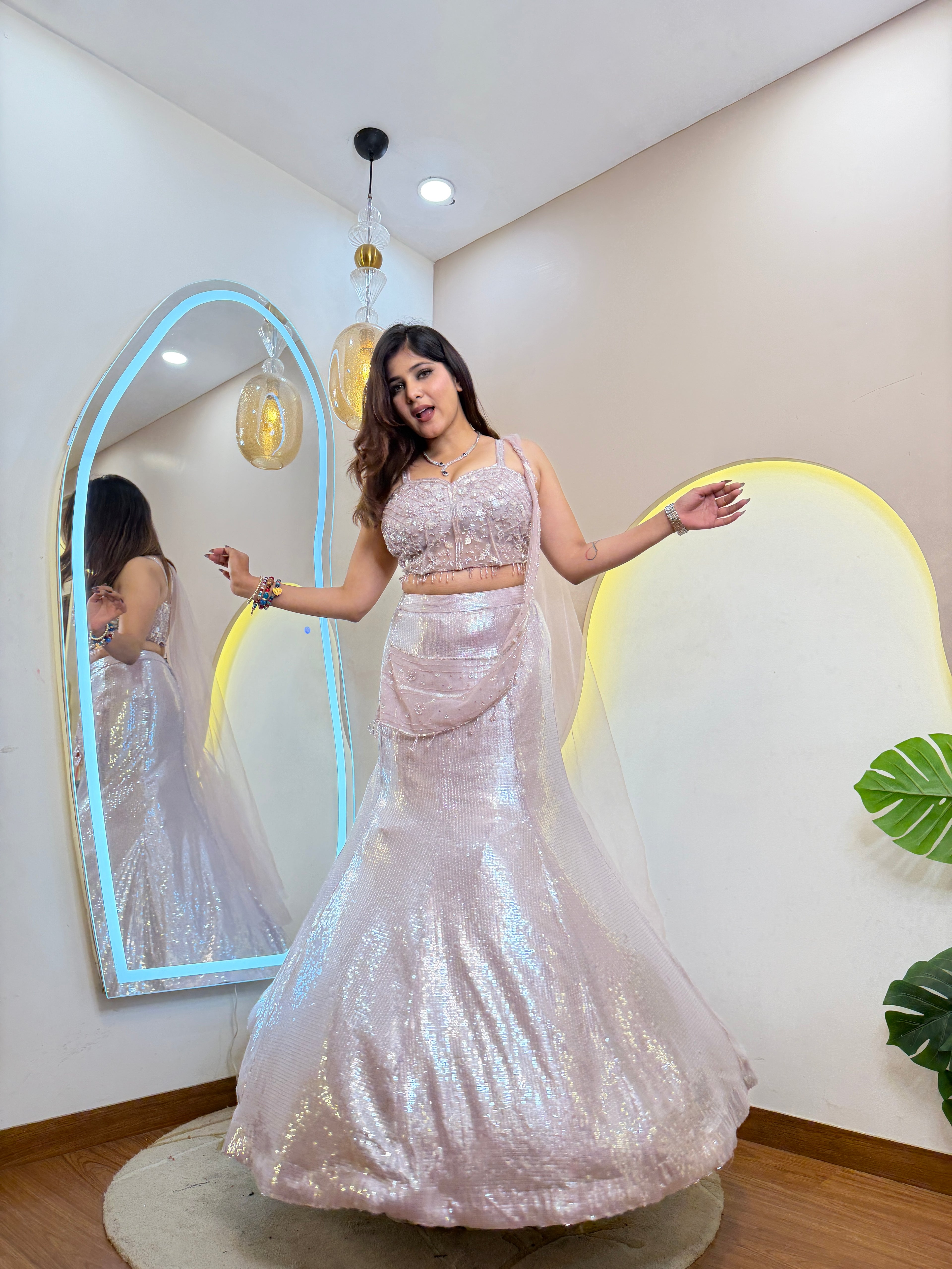 D660   LEHNGA CHOLI