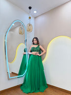 D833  LEHNGA CHOLI