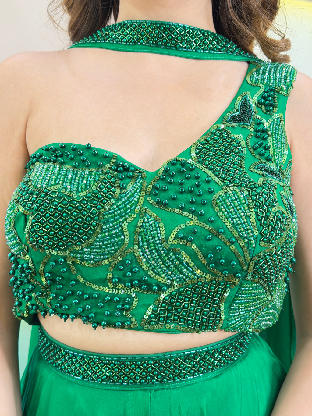 D833  LEHNGA CHOLI