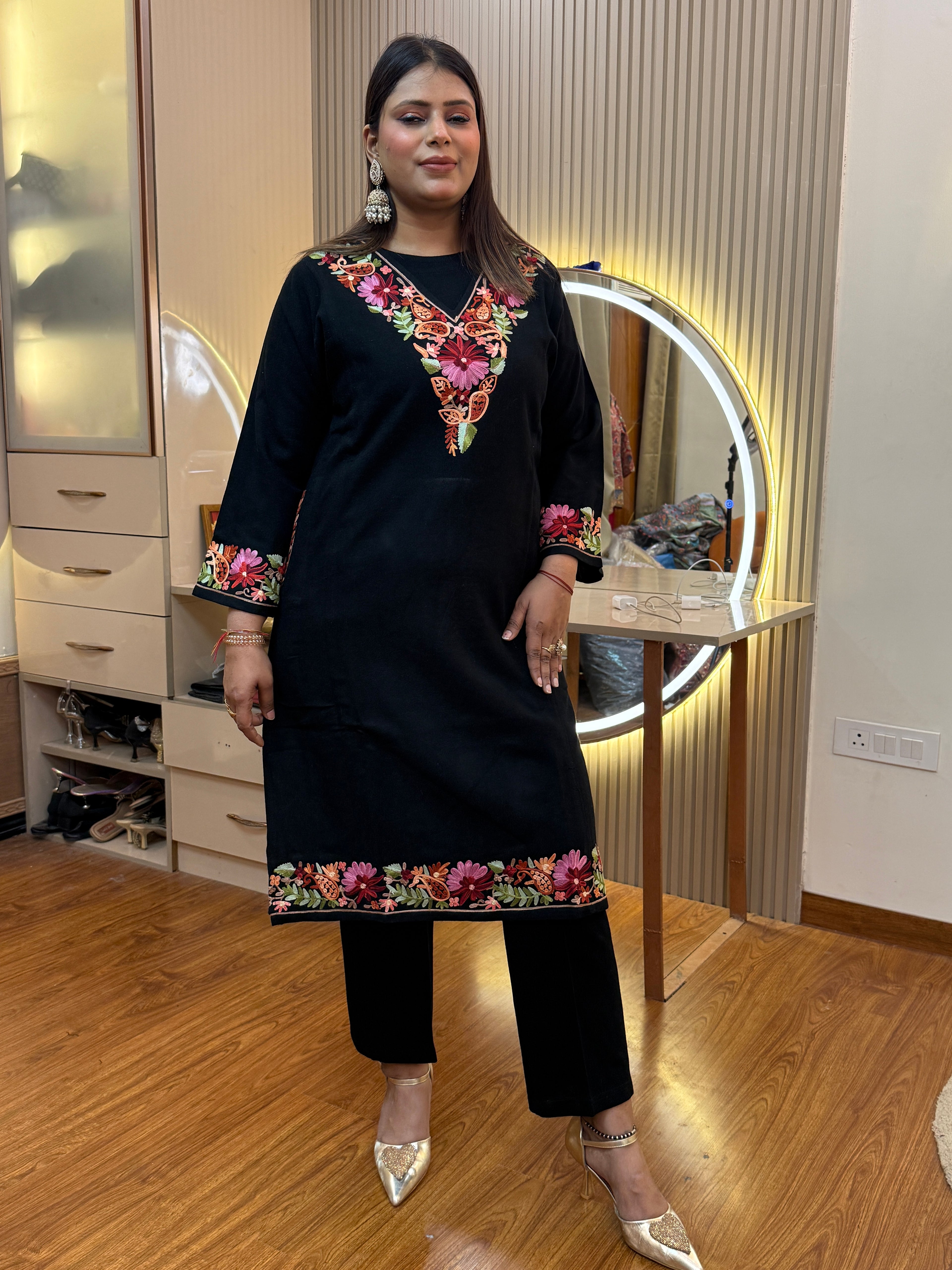 MUSTFA 1 PC KASHMIRI KURTA