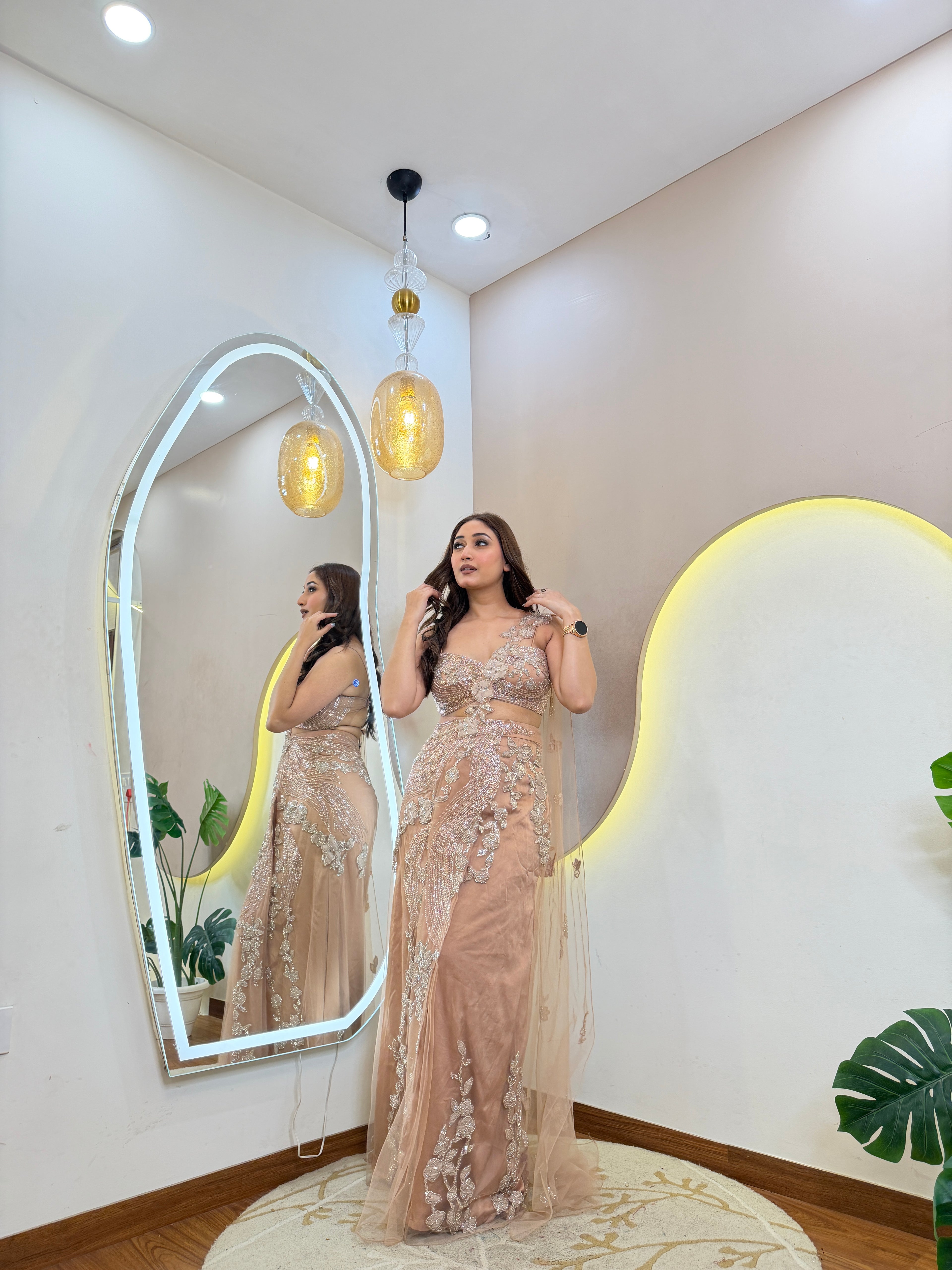 D659   OUTFIT  DRAPE SAREE