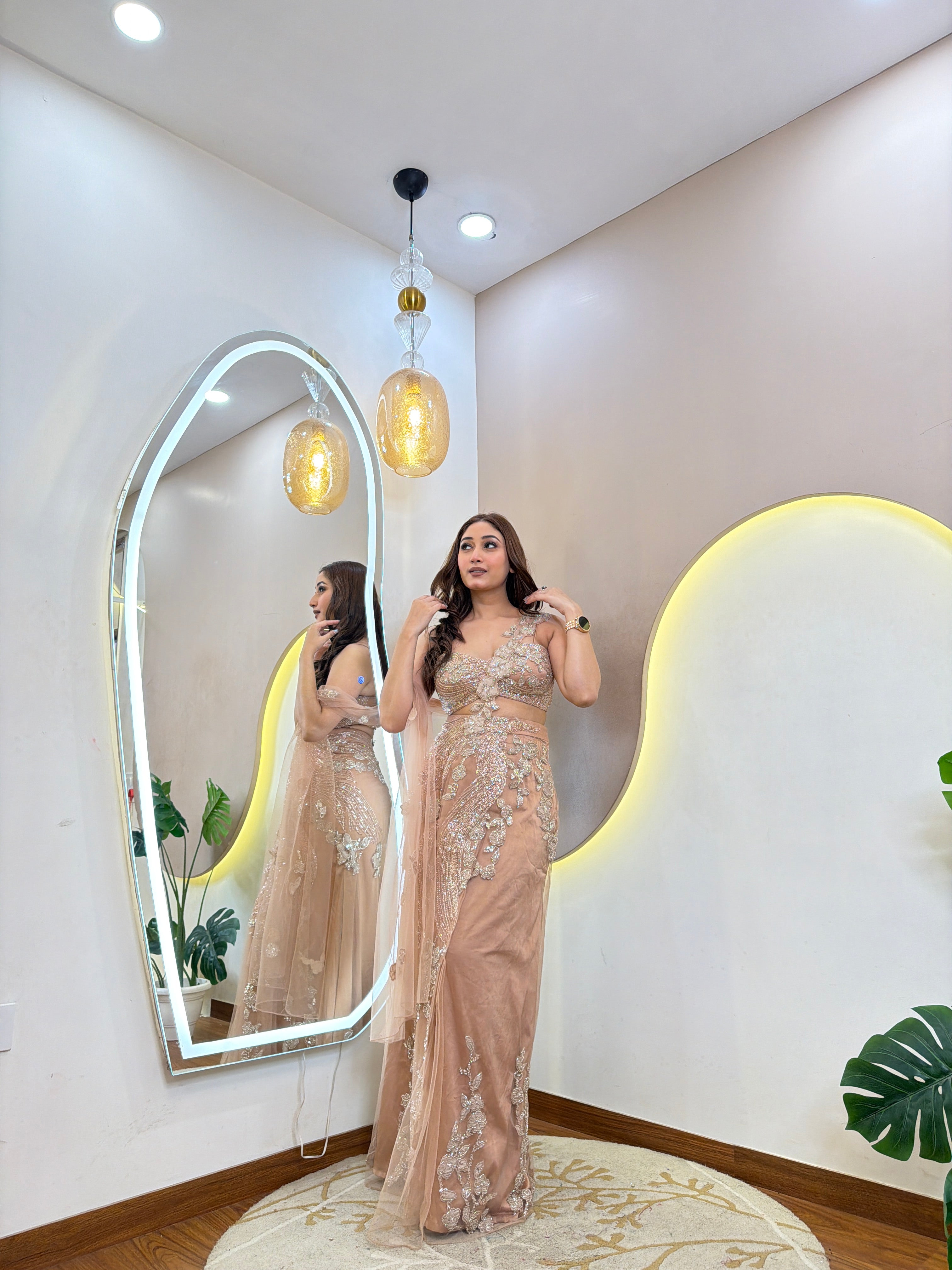 D659   OUTFIT  DRAPE SAREE