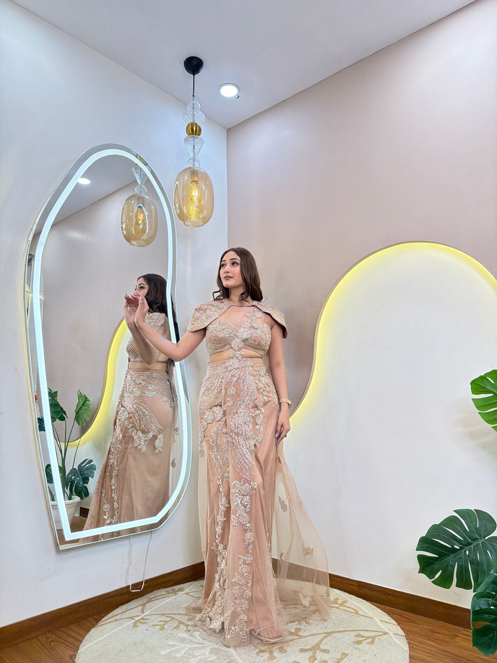 D659   OUTFIT  DRAPE SAREE
