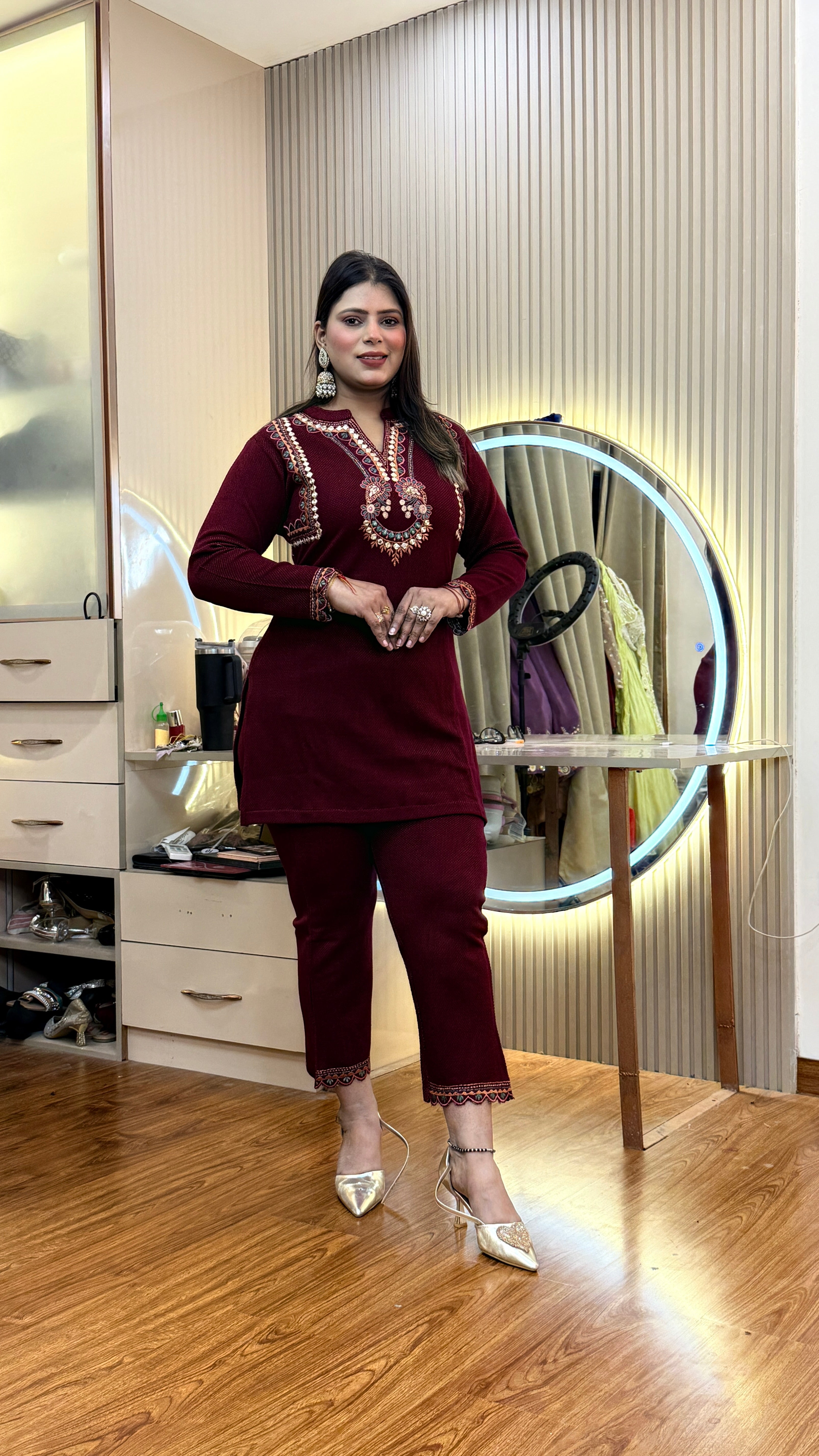 Aw440 KOMILIKA  WOOLEN CORD SET