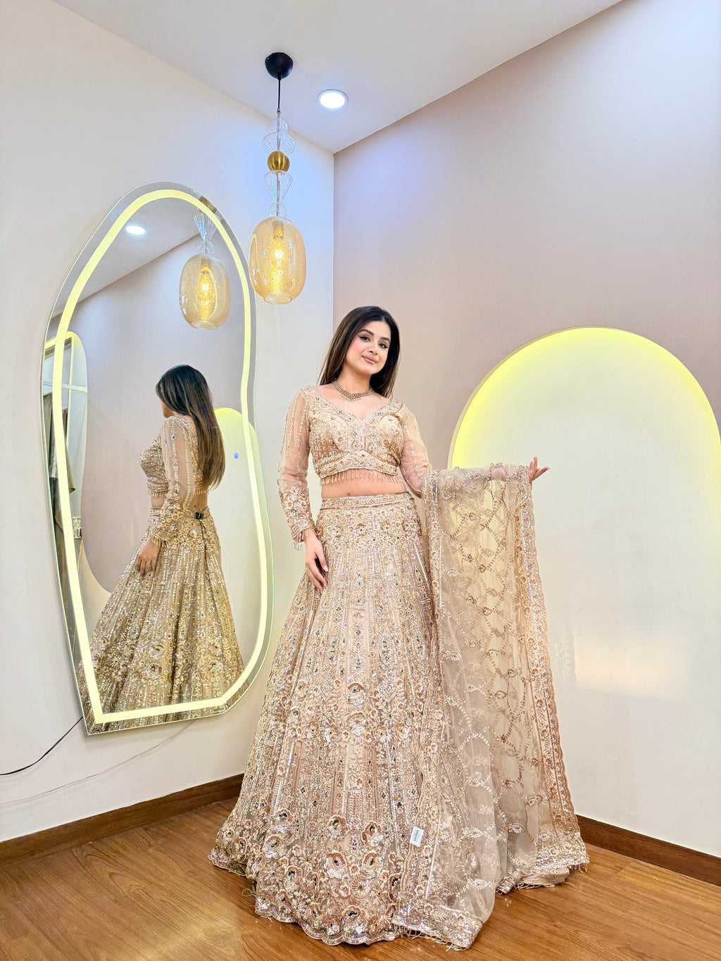 F186 AARFA REGAL LEHENGA