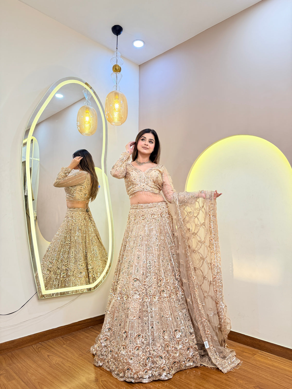 F186 AARFA REGAL LEHENGA