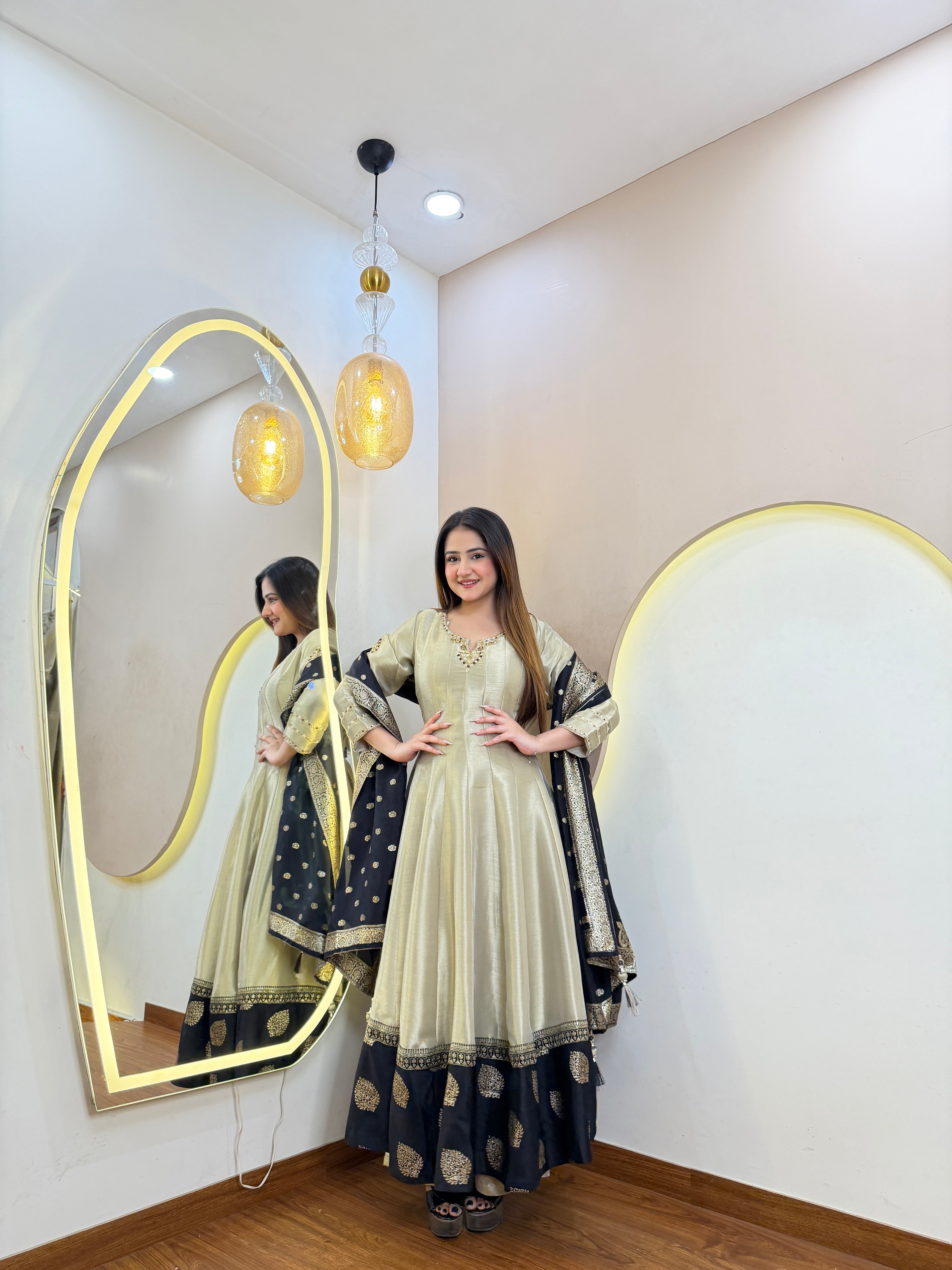 D850   ANARKALI PANT SUIT OUTFIT  GOWN