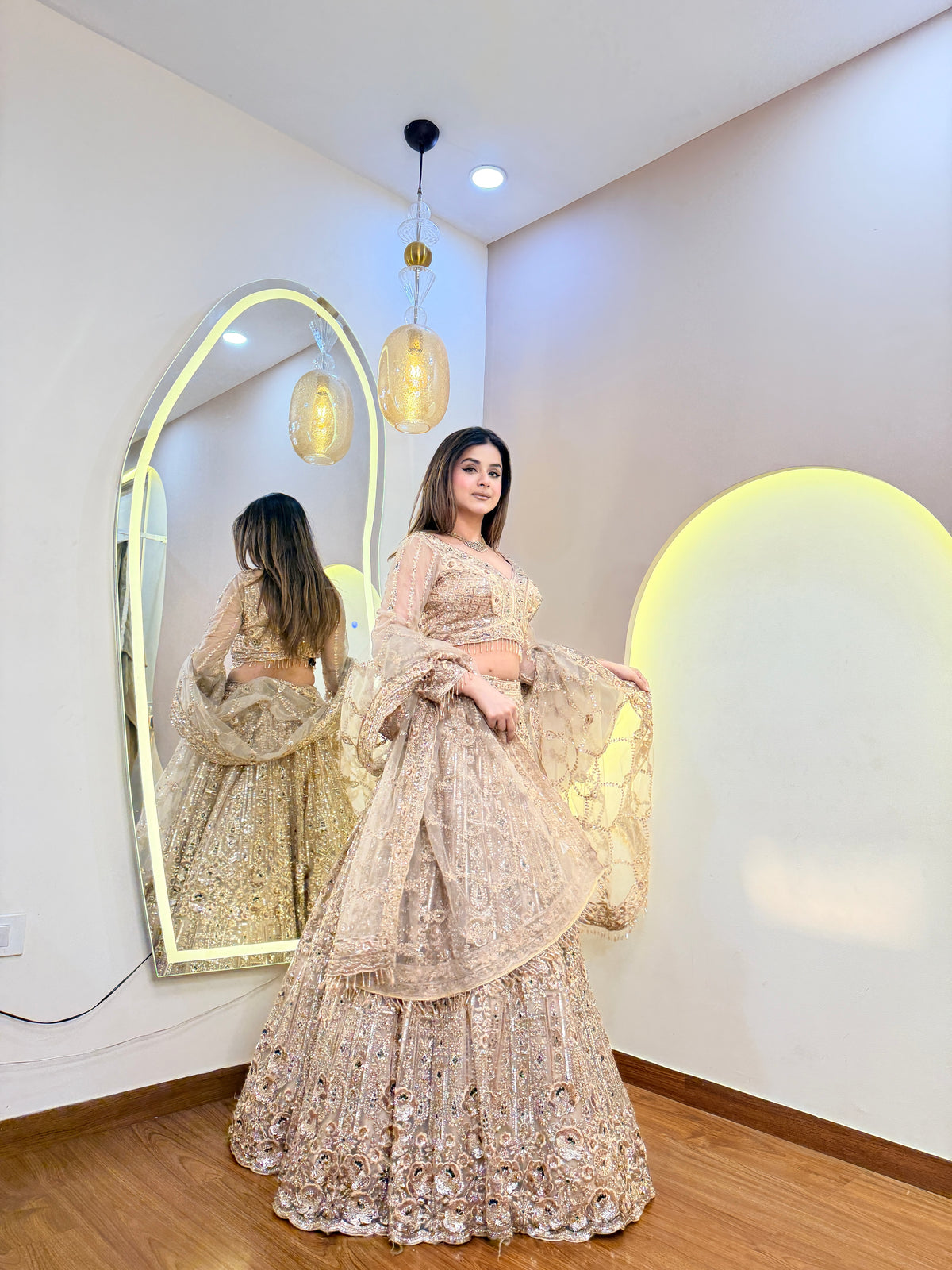 F186 AARFA REGAL LEHENGA