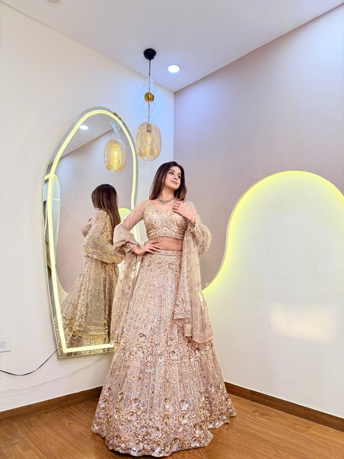 F186 AARFA REGAL LEHENGA