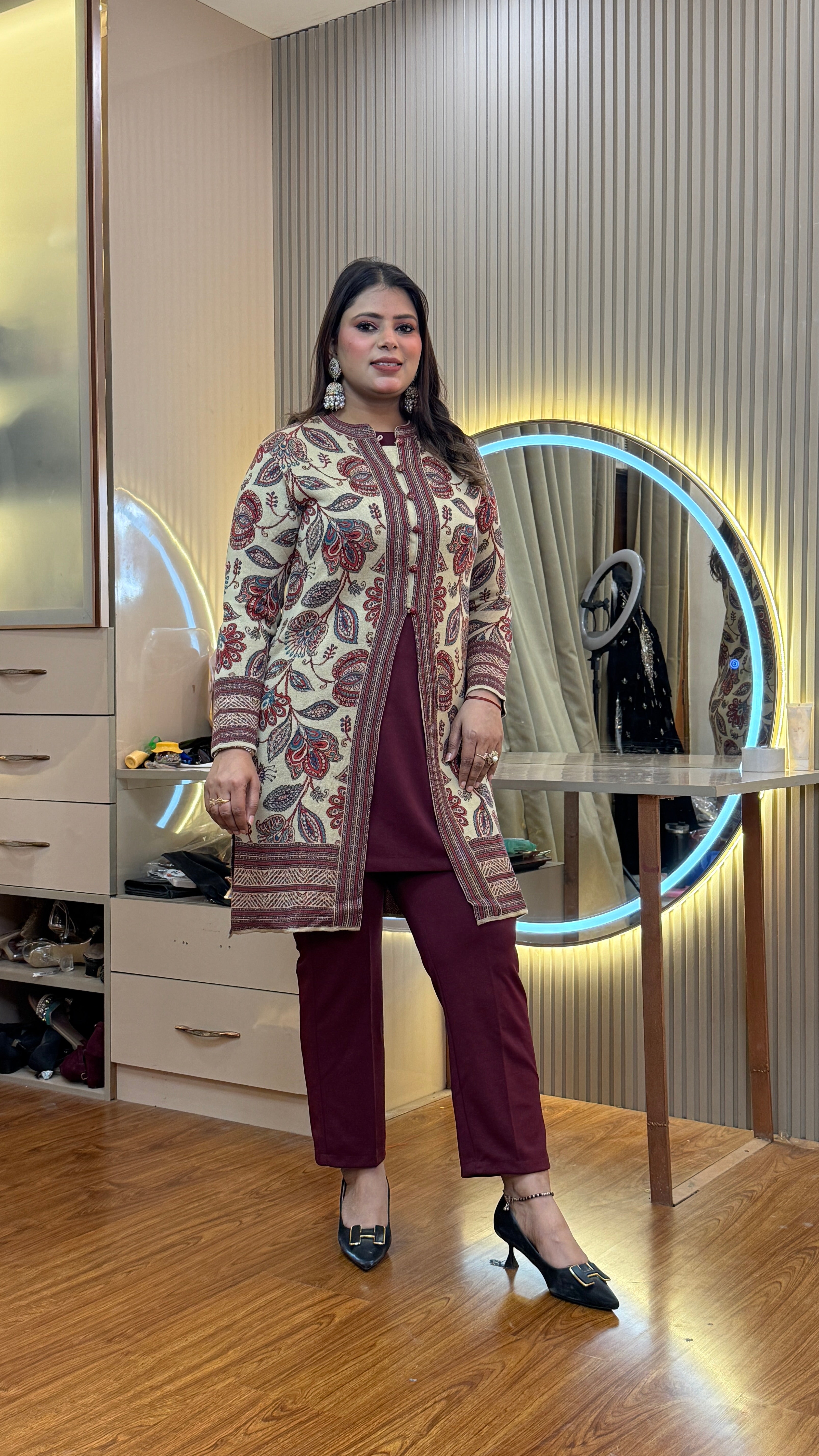 Aw575 GODHAMBARI WOOLEN CORD SET