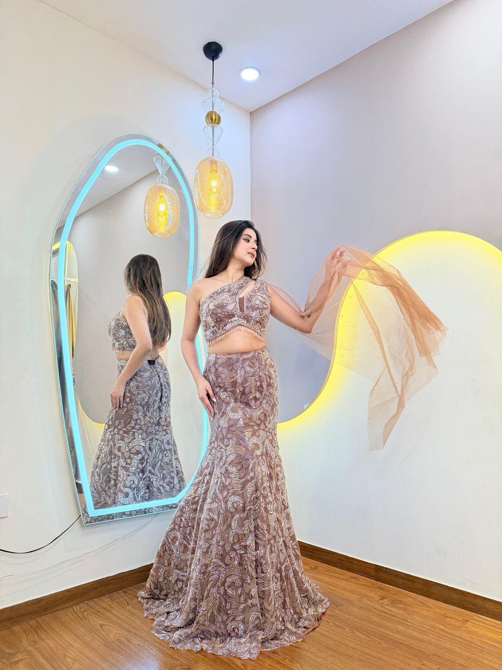 E466 AARFA REGAL LEHENGA