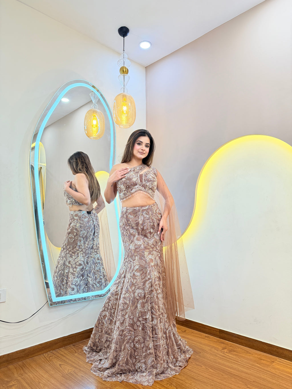 E466 AARFA REGAL LEHENGA