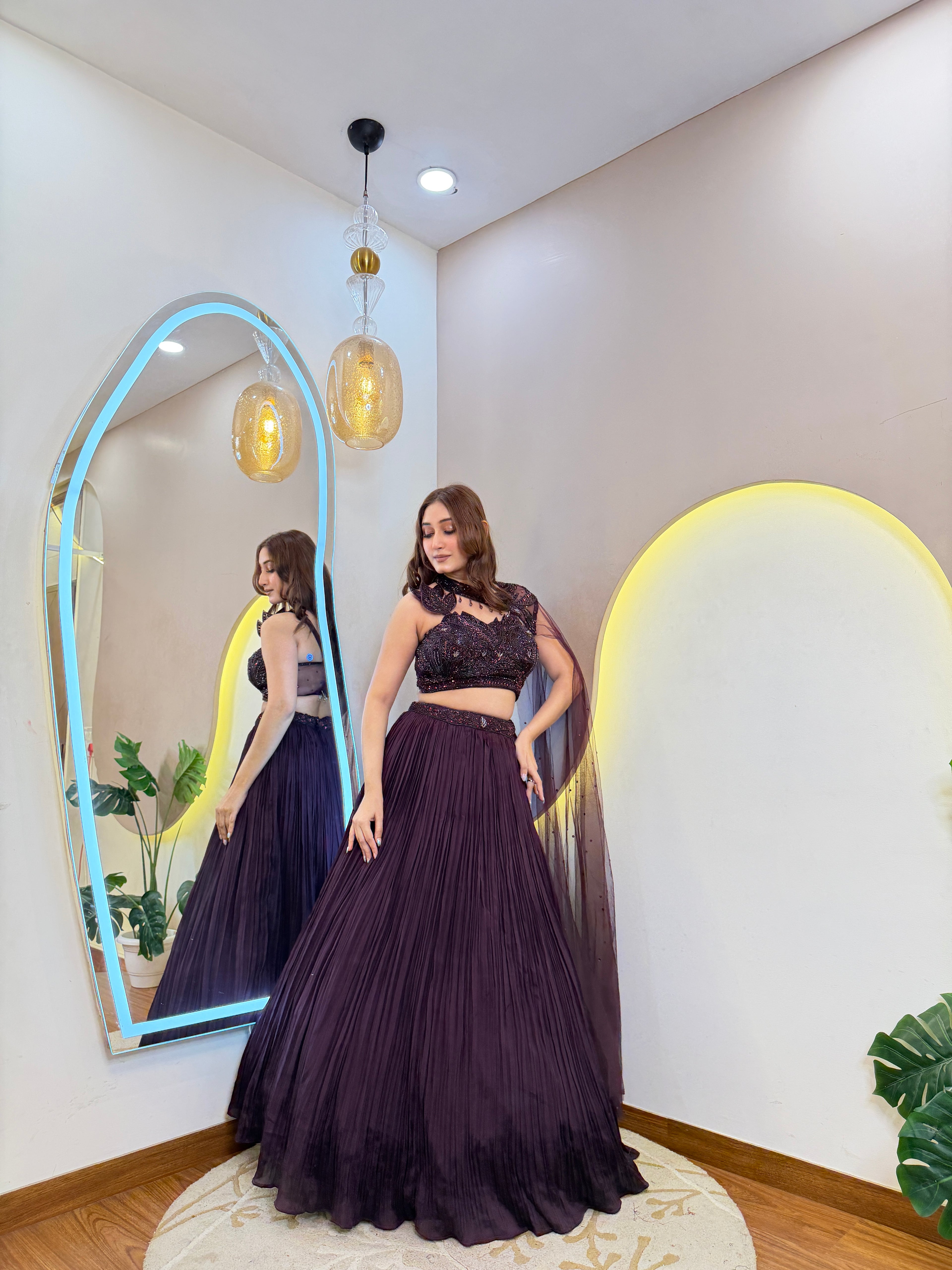 D85   CROP TOP  SKIRT