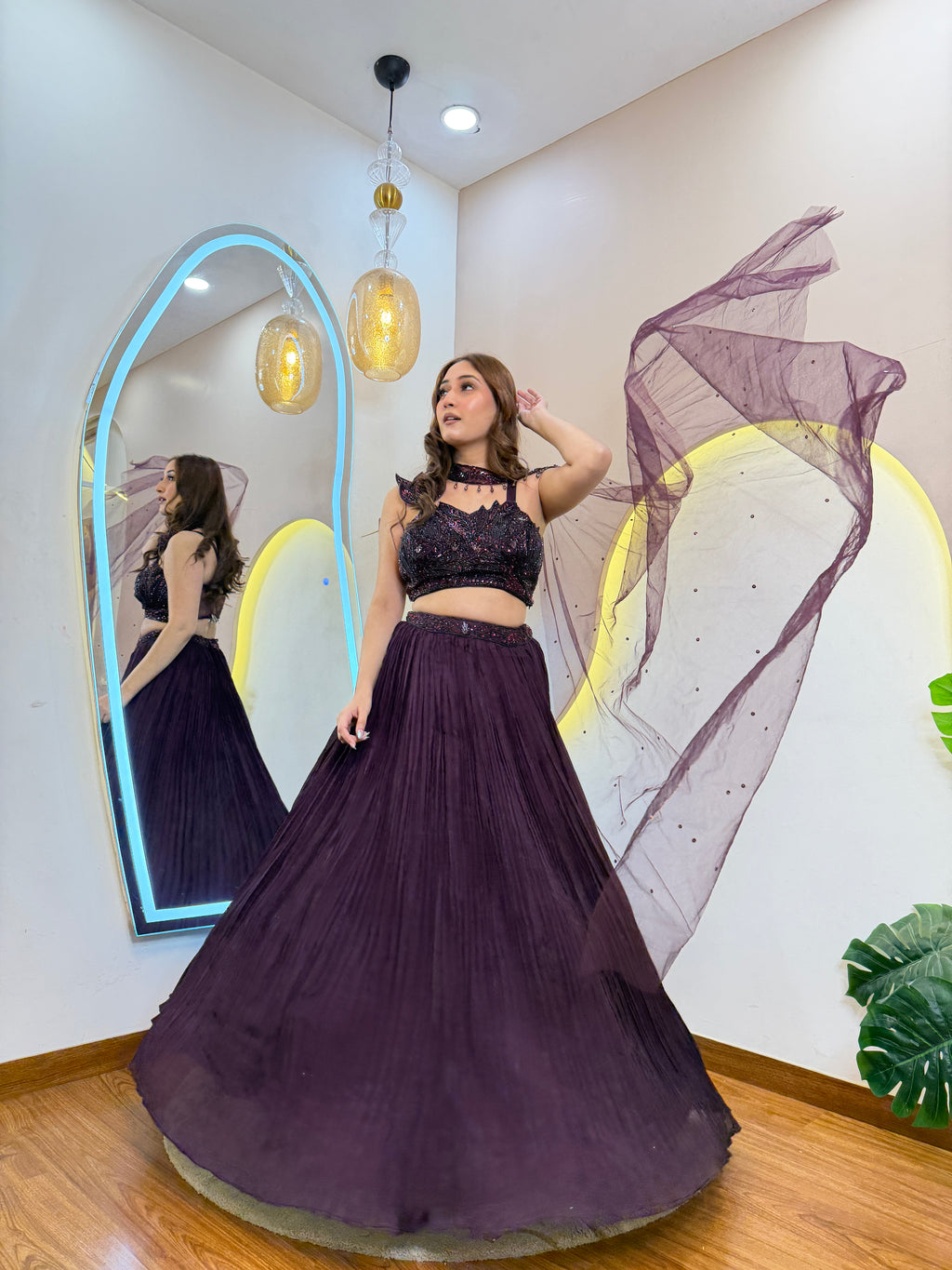 D85   CROP TOP  SKIRT