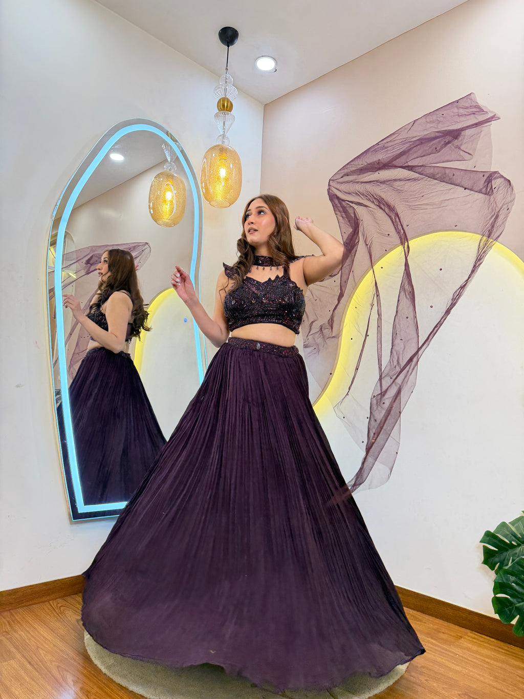 D85   CROP TOP  SKIRT