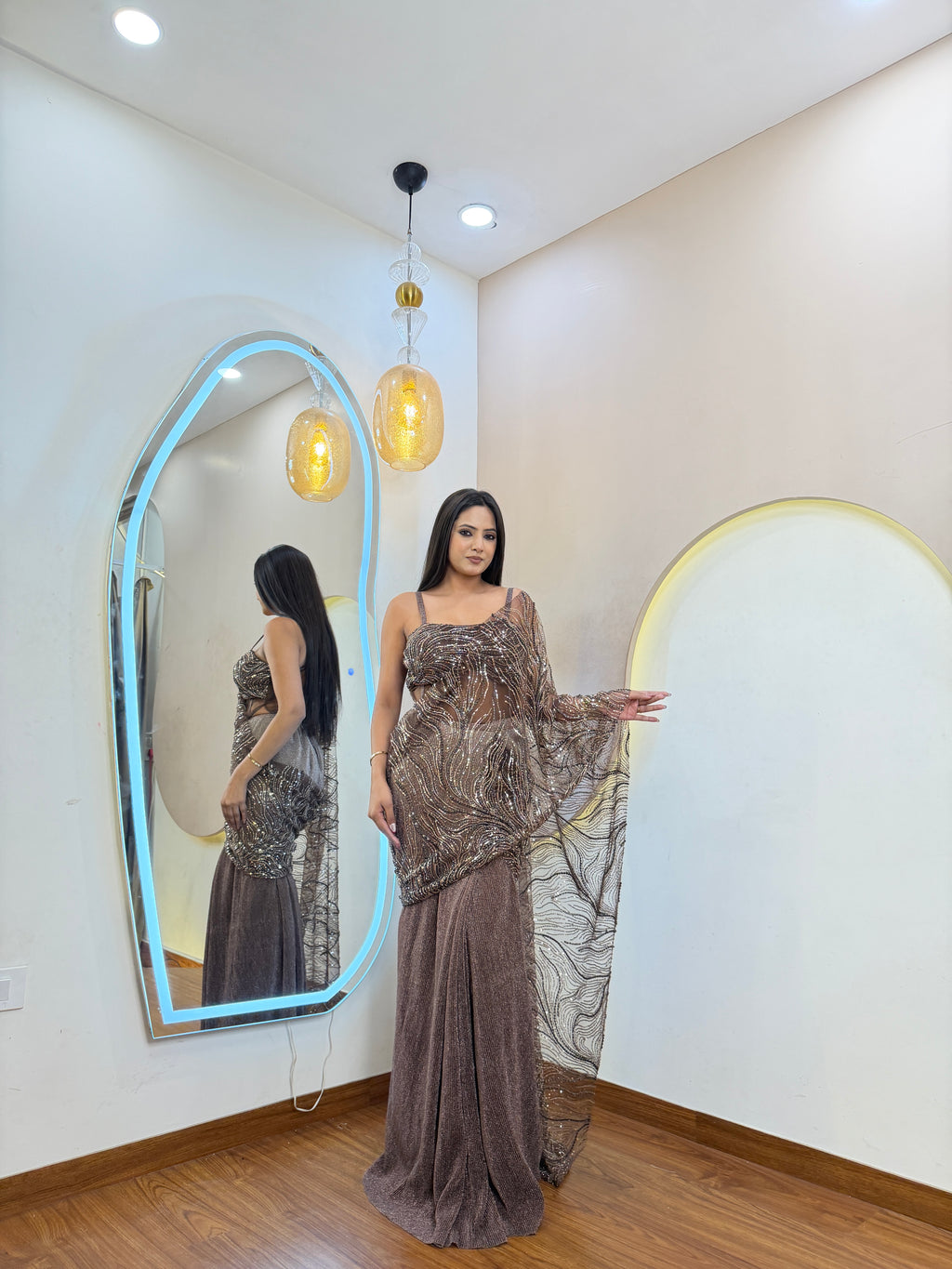 D831   DRAPE SAREE
