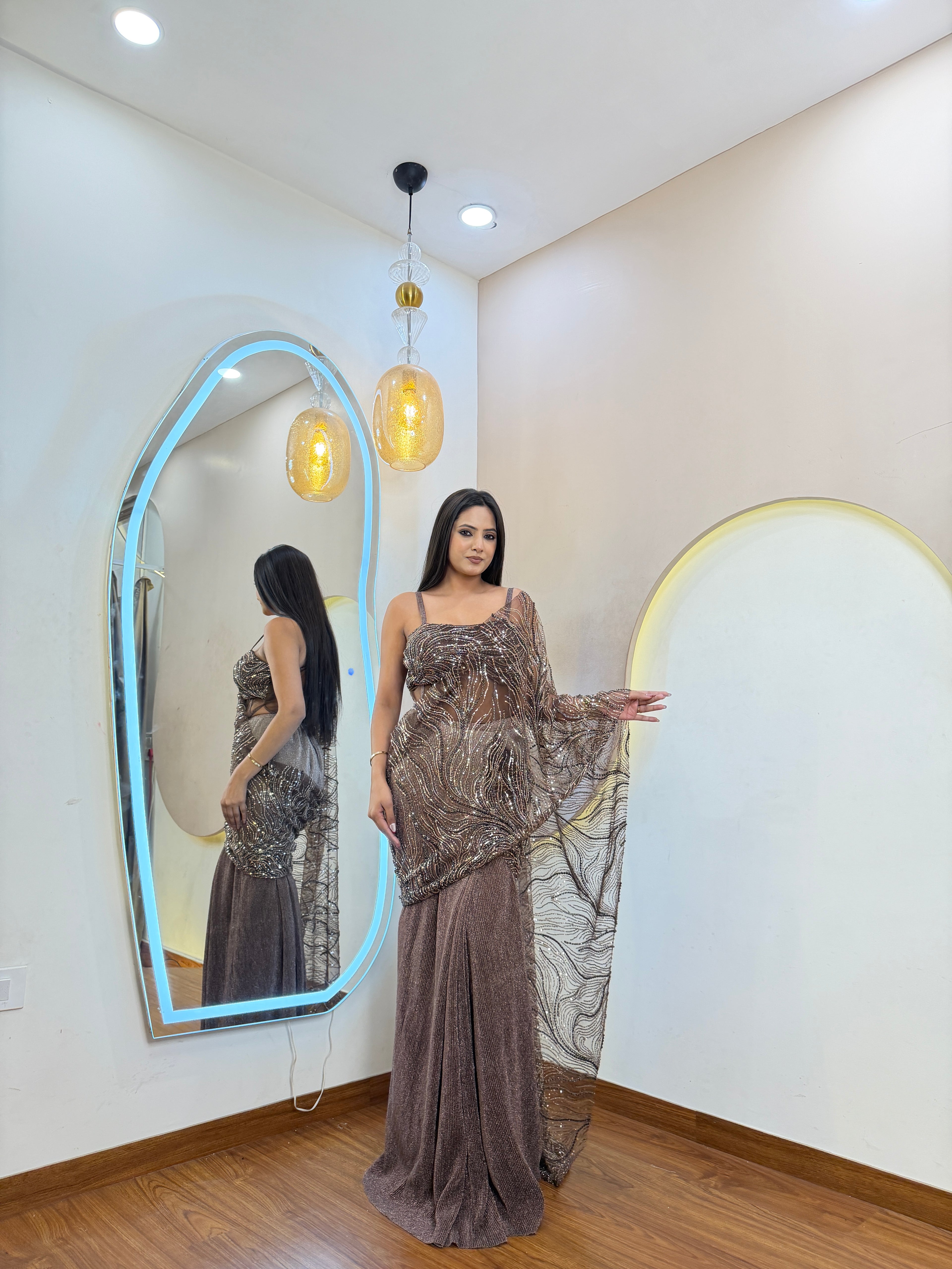 D831   DRAPE SAREE