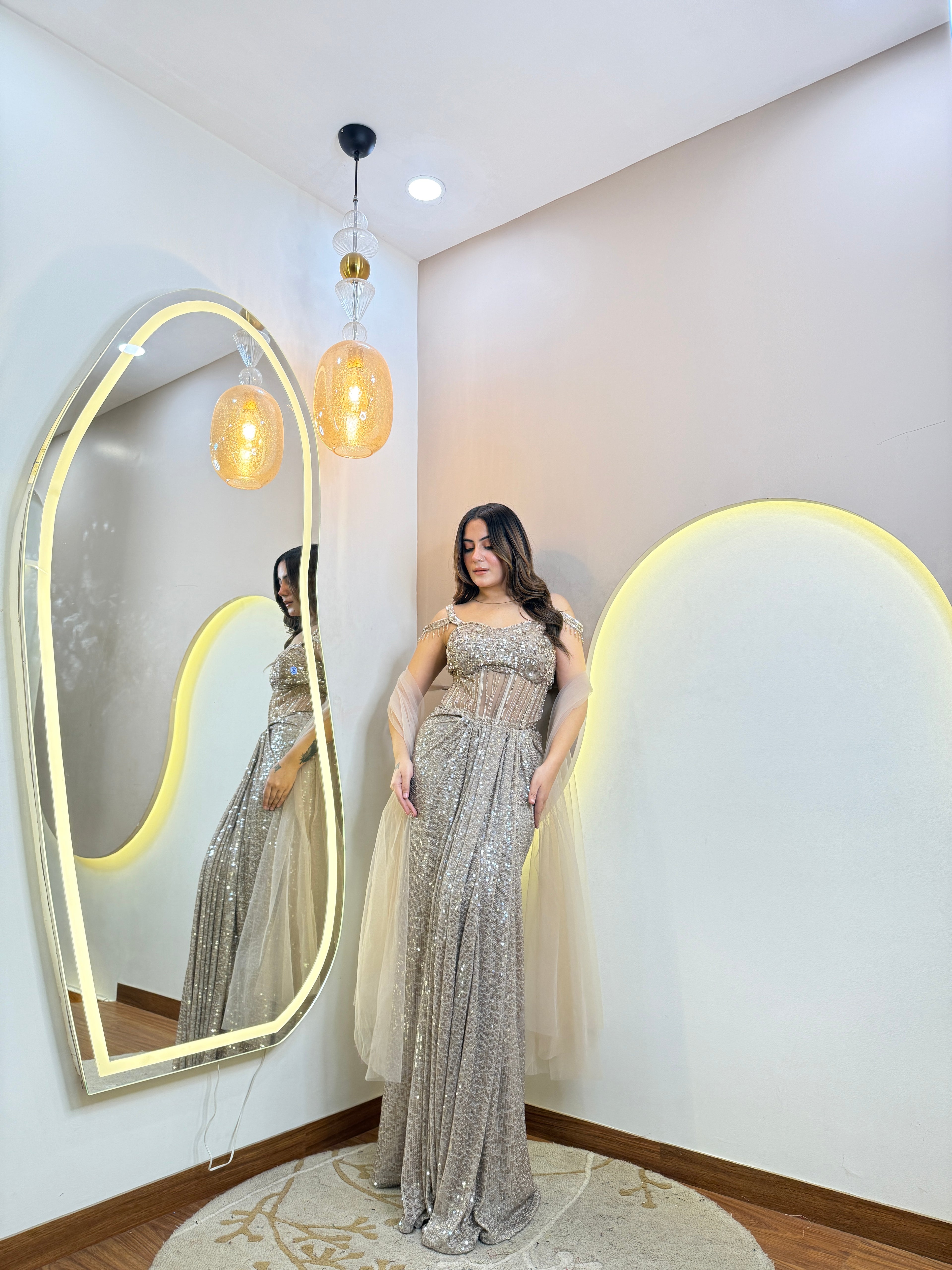 D32 1 PC GOWN