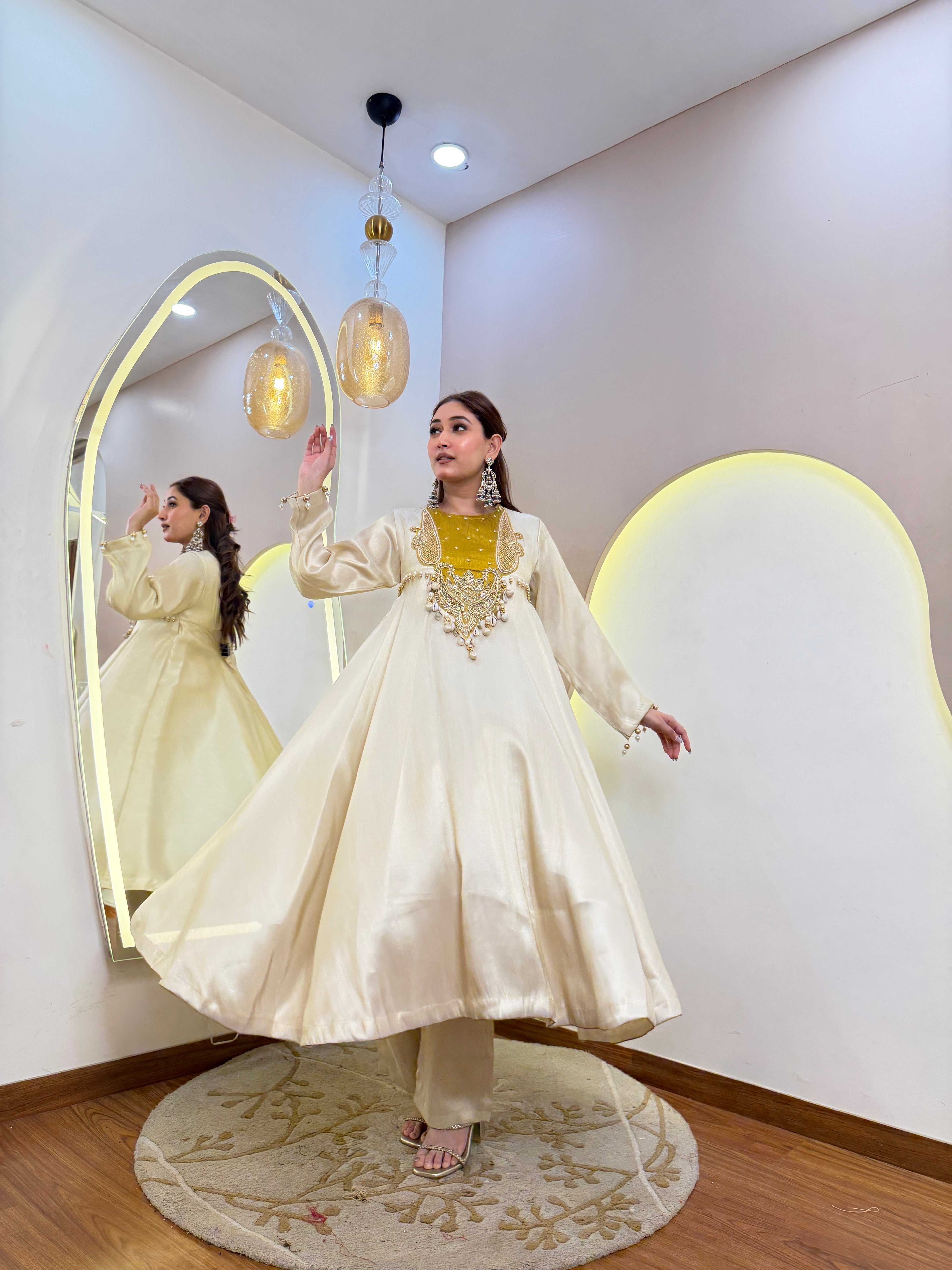 D693   ANARKALI PANT SUIT OUTFIT  GOWN