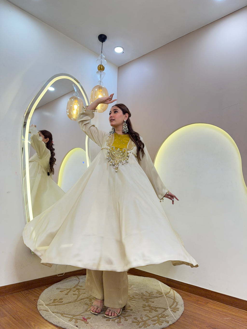 D693   ANARKALI PANT SUIT OUTFIT  GOWN