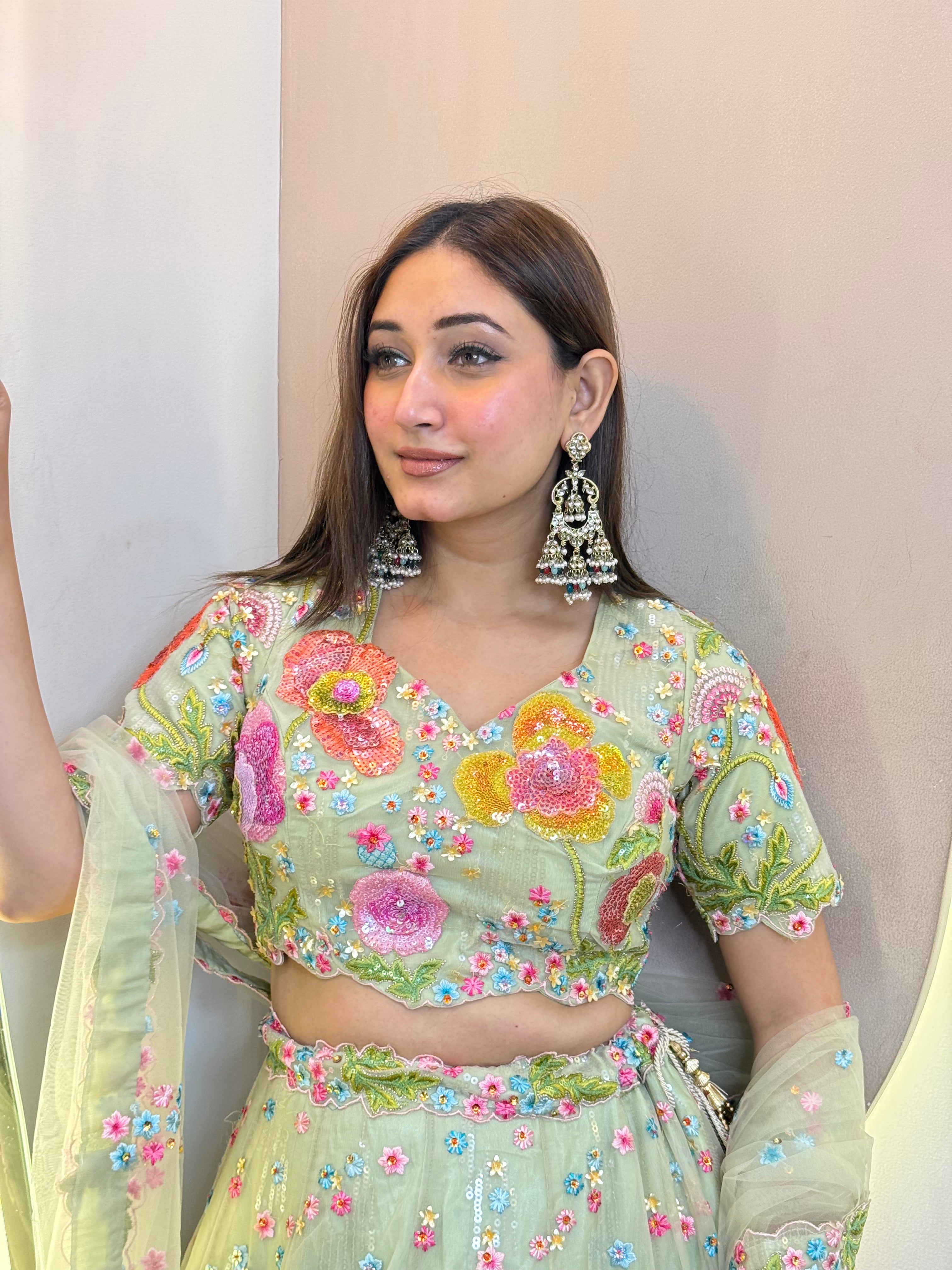 "SARA " CROP TOP SKIRT