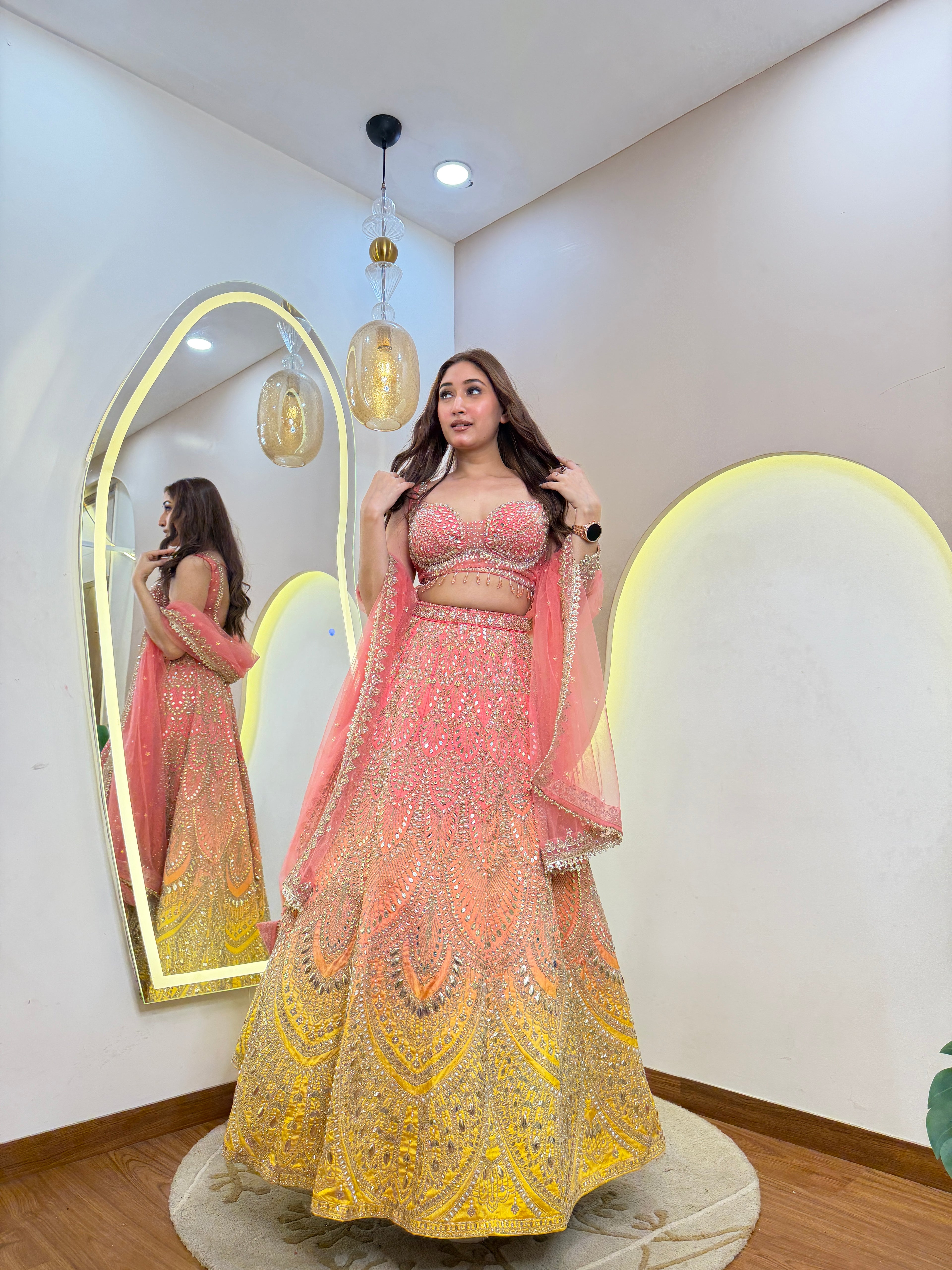 D700  LEHNGA CHOLI