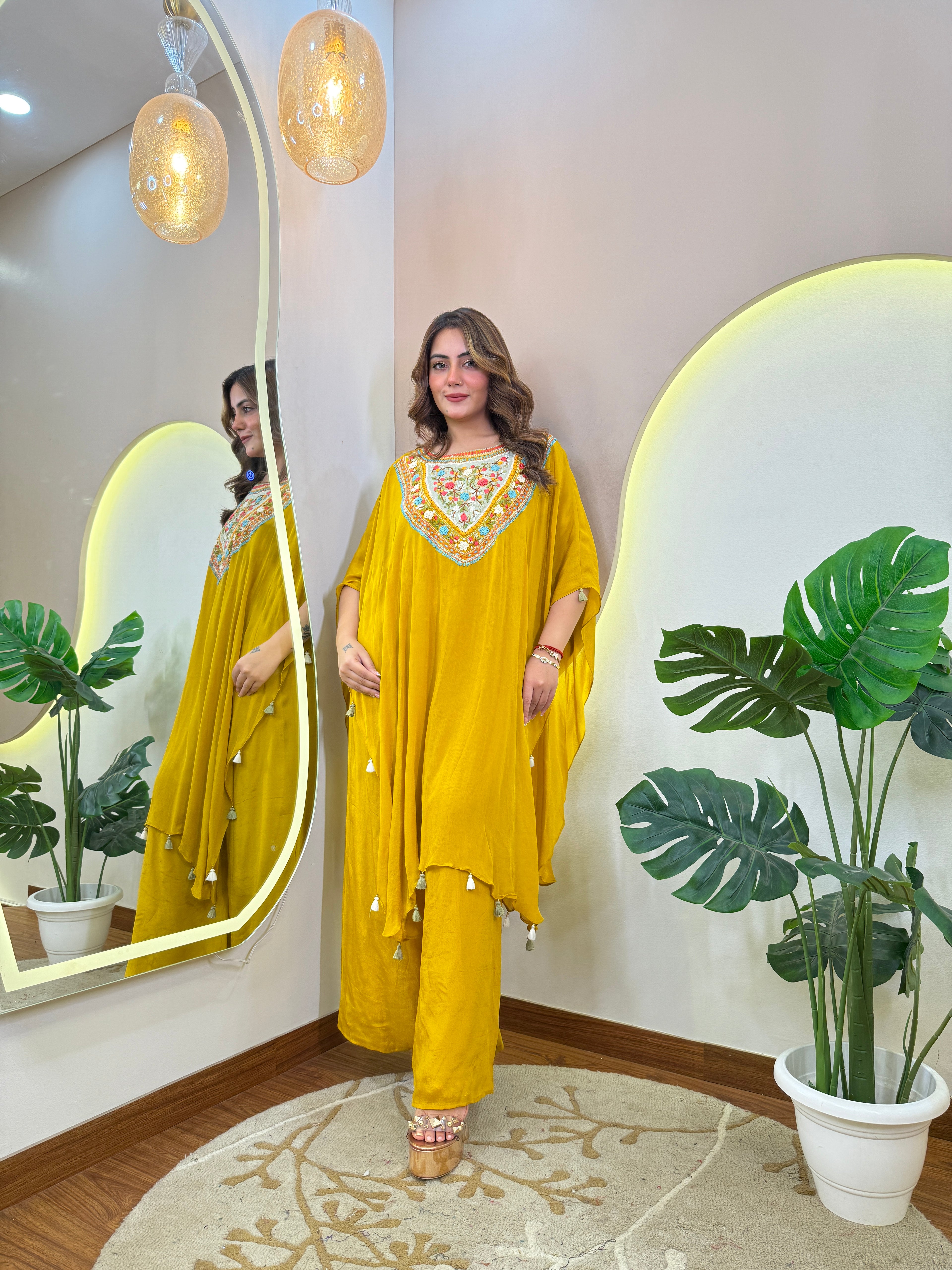 B574   KAFTAN STYLE CORD SET