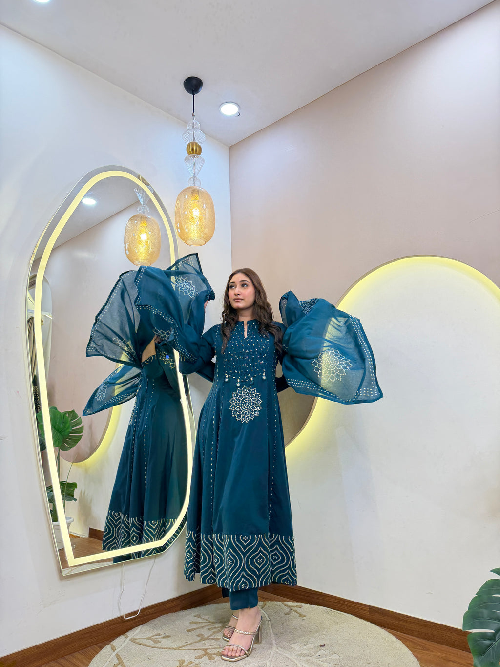 D657 3Pc Suit