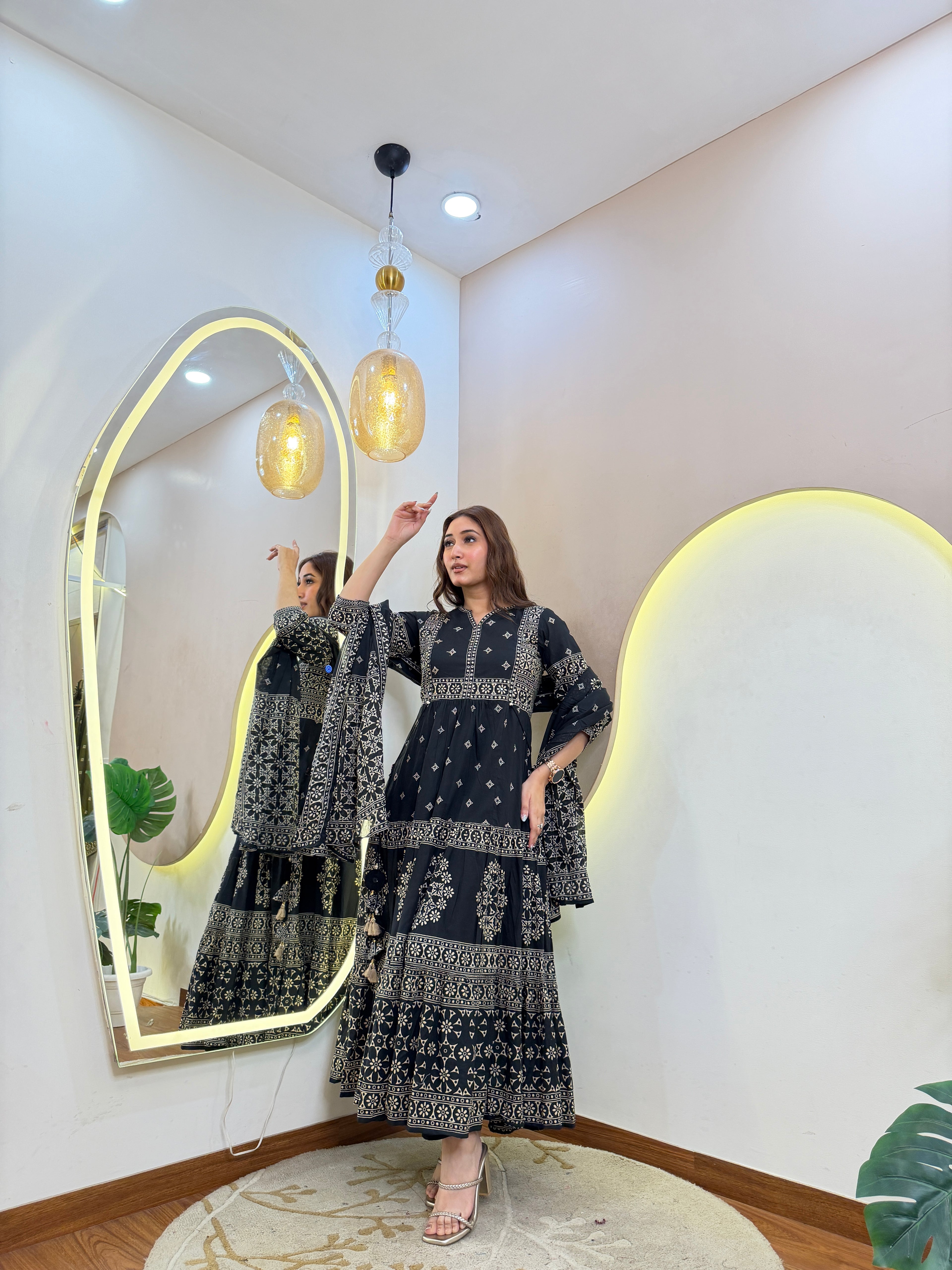 D658  ANARKALI PANT SUIT OUTFIT  GOWN