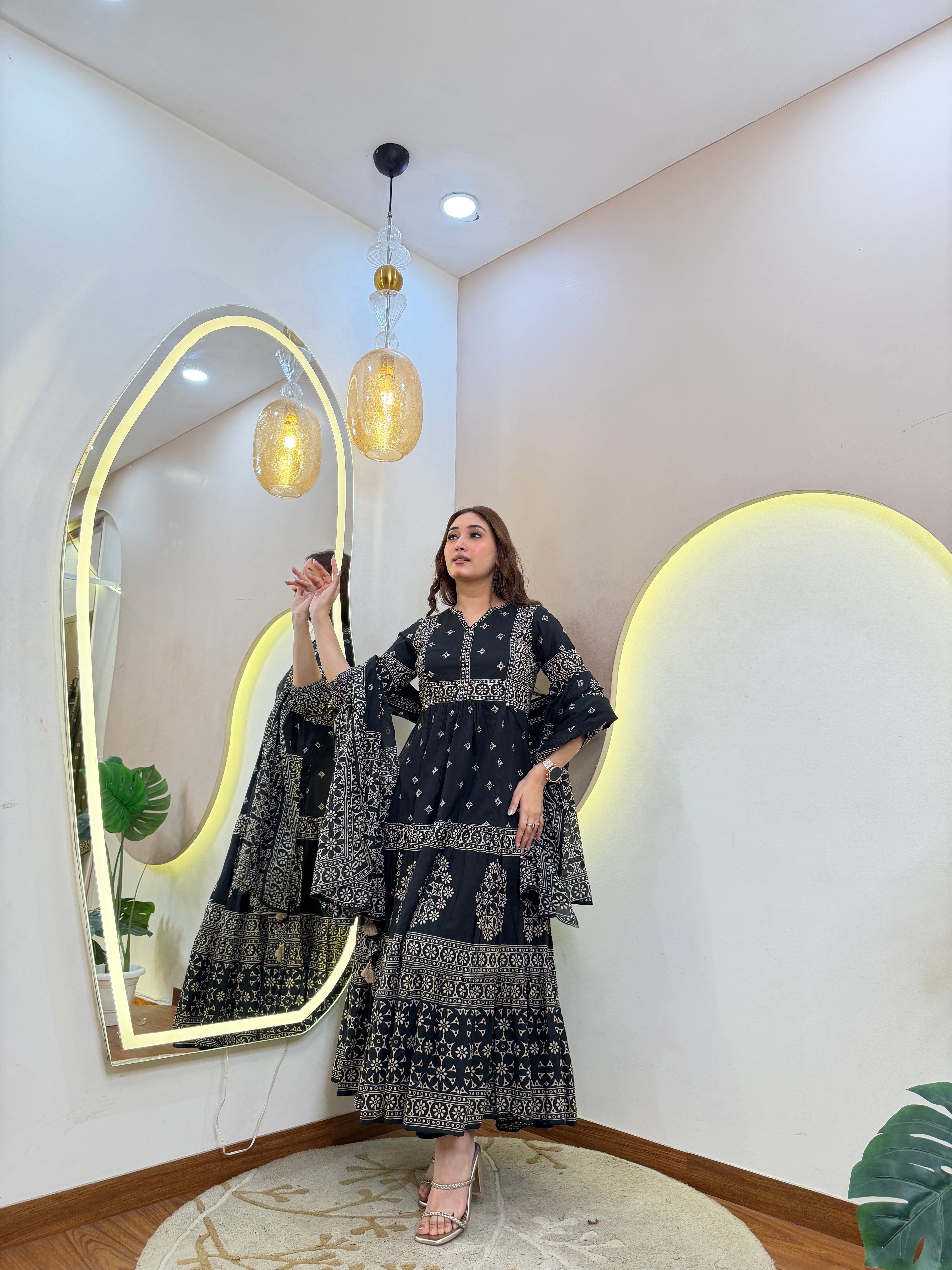 D658  ANARKALI PANT SUIT OUTFIT  GOWN