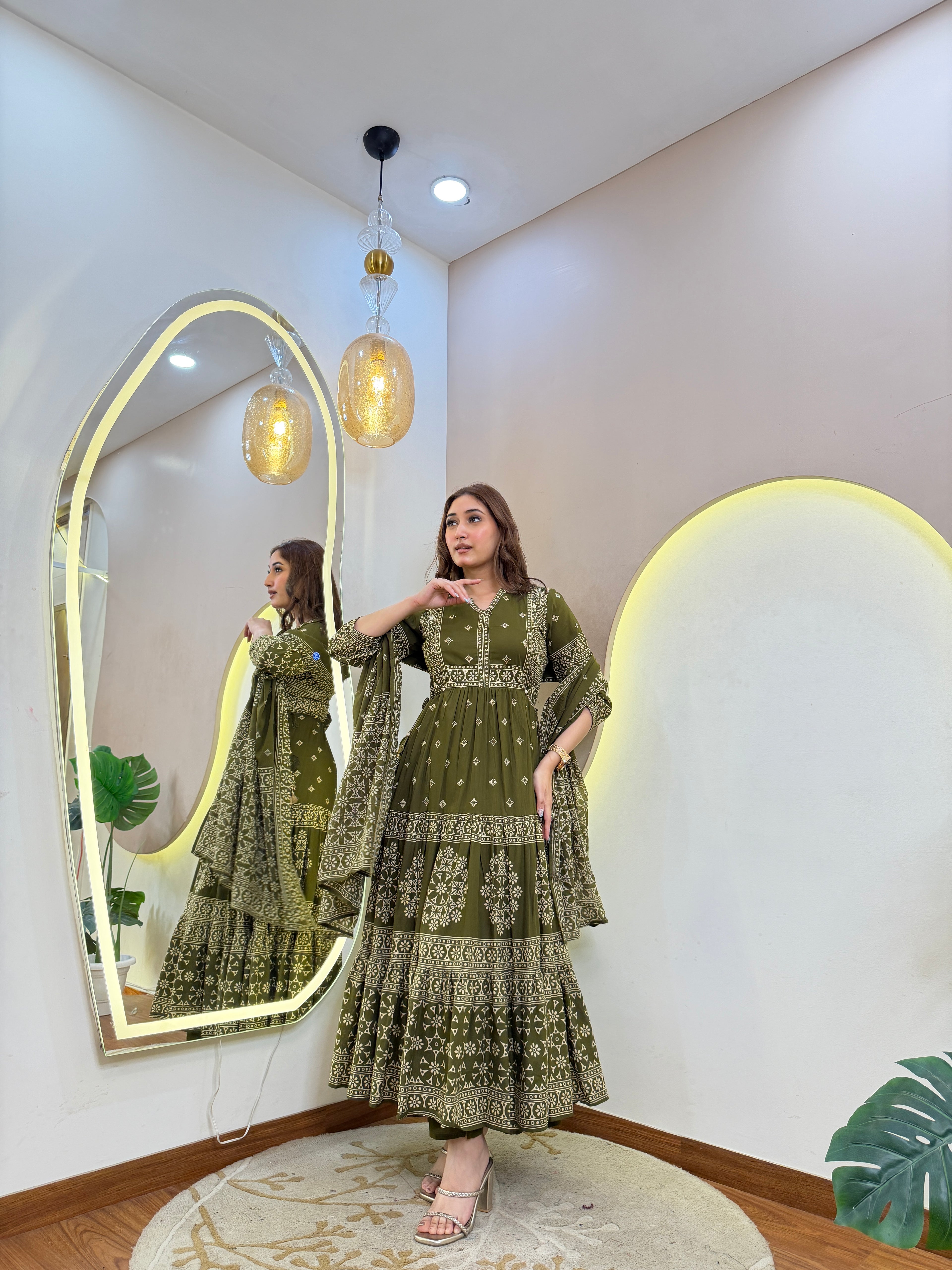 D658  ANARKALI PANT SUIT OUTFIT  GOWN