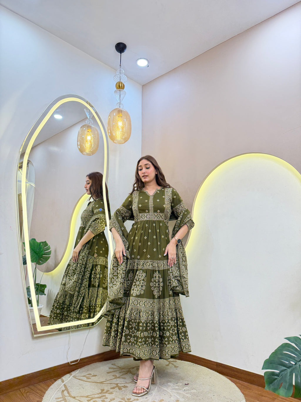 D658  ANARKALI PANT SUIT OUTFIT  GOWN