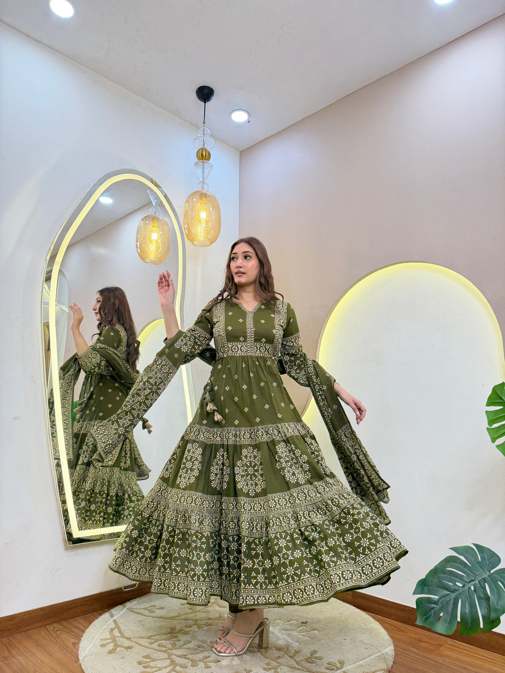 D658  ANARKALI PANT SUIT OUTFIT  GOWN