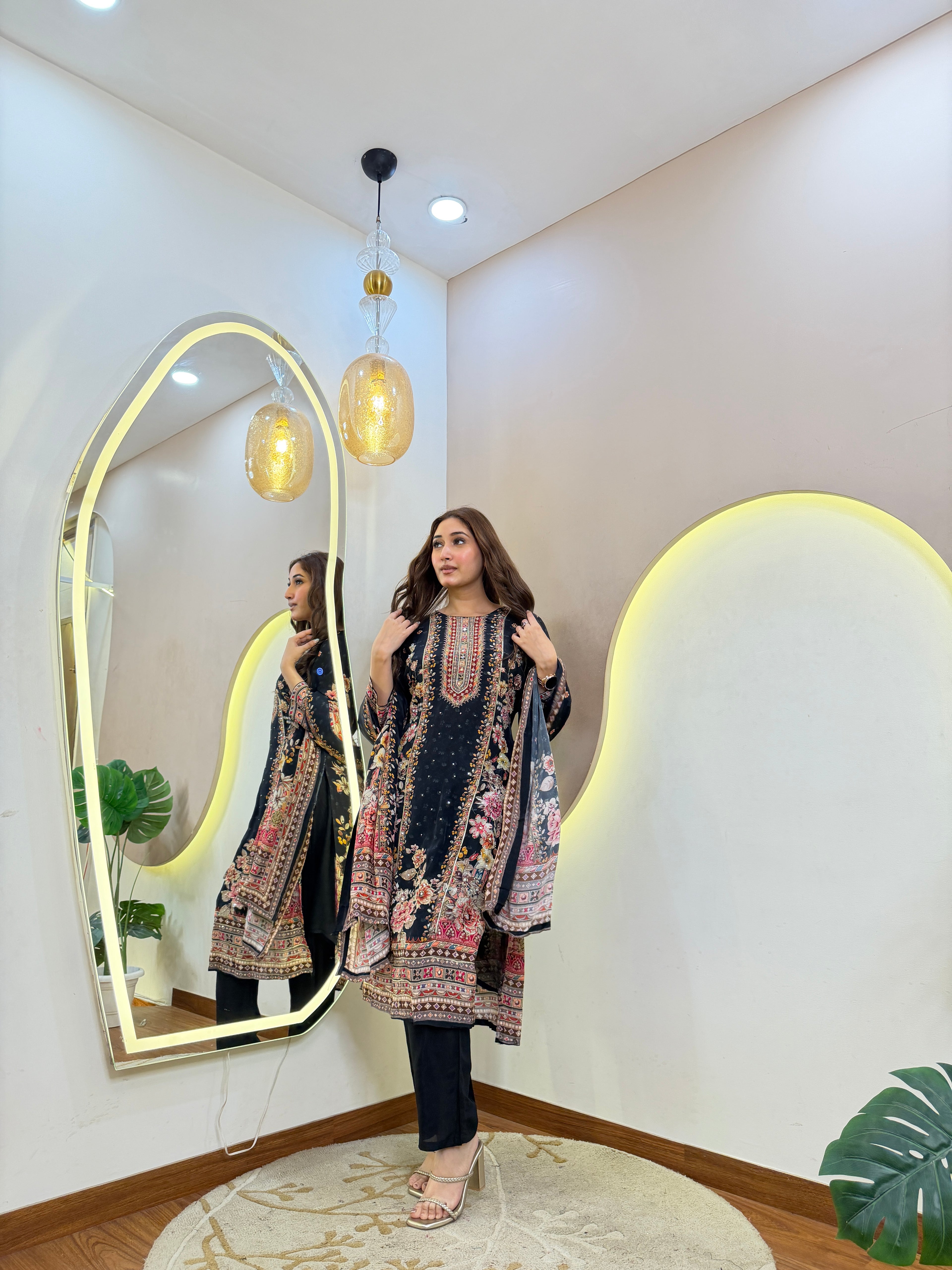 C573  3Pc Suit