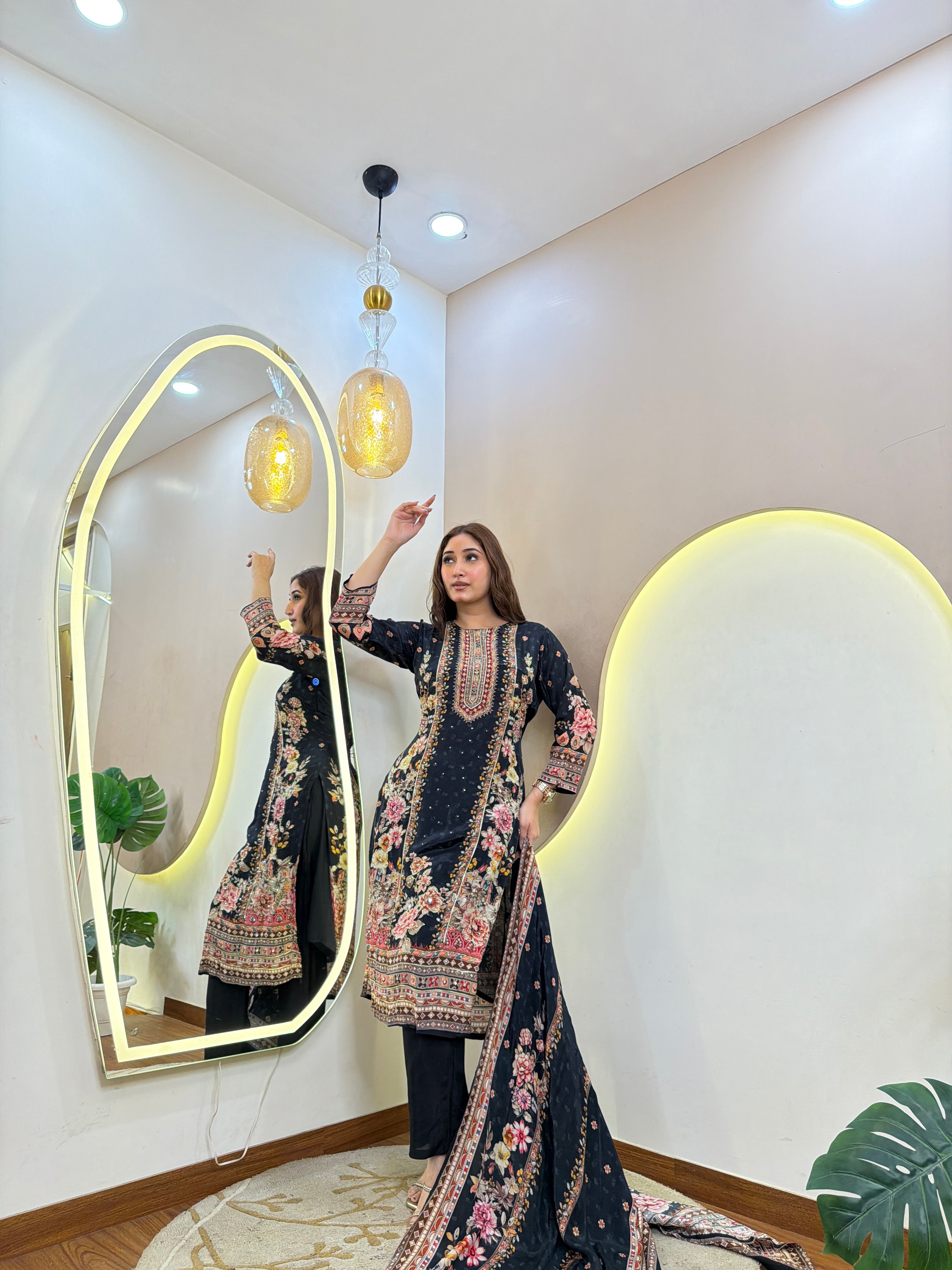 C573  3Pc Suit