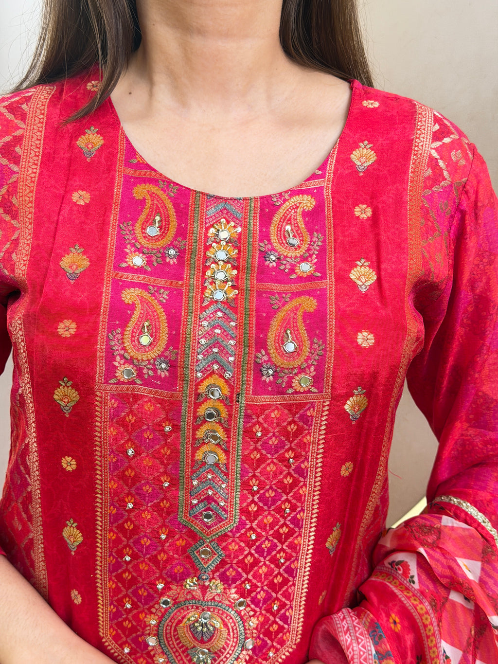 C711   3Pc Suit