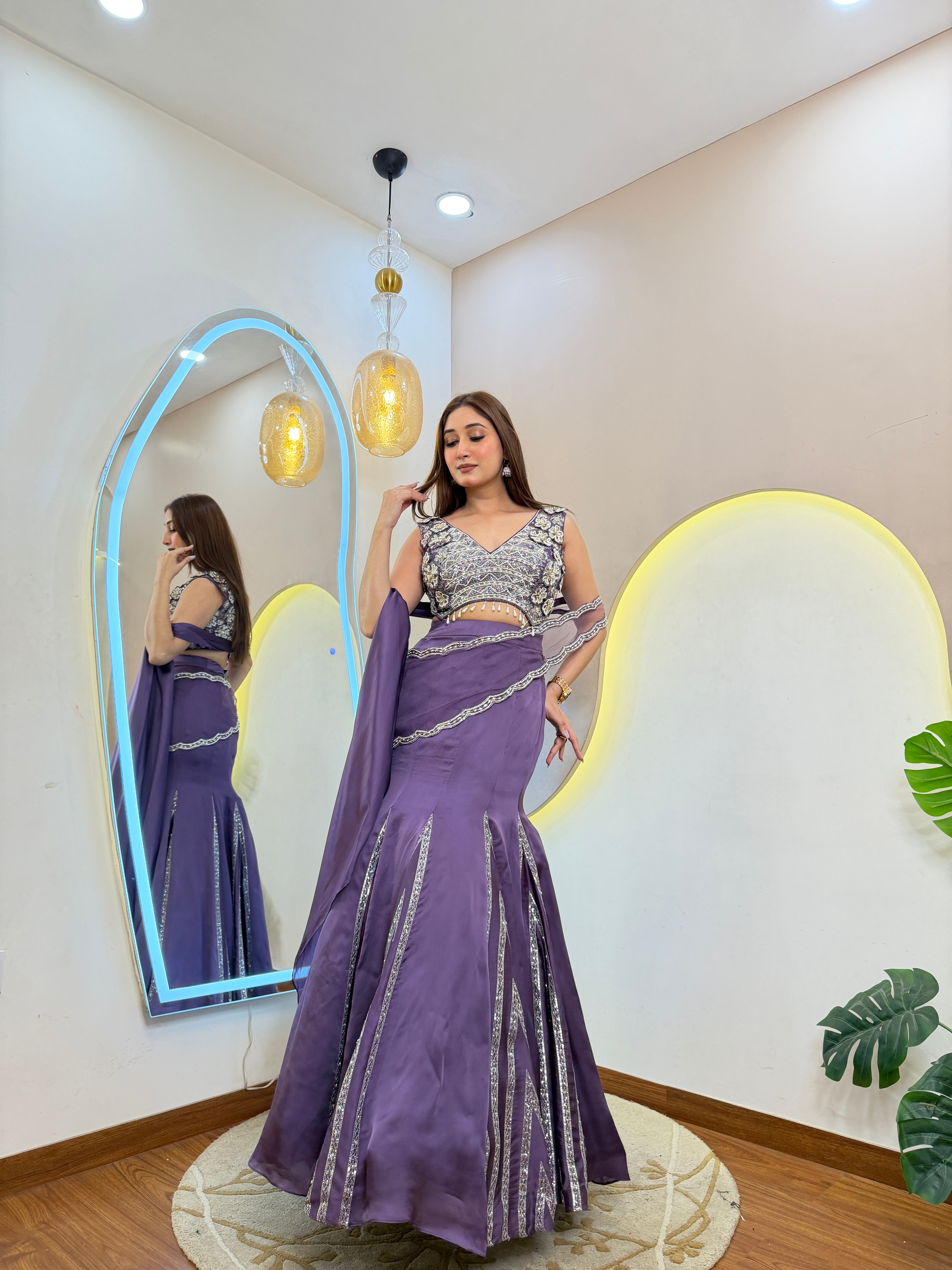 D705  CROP TOP SKIRT