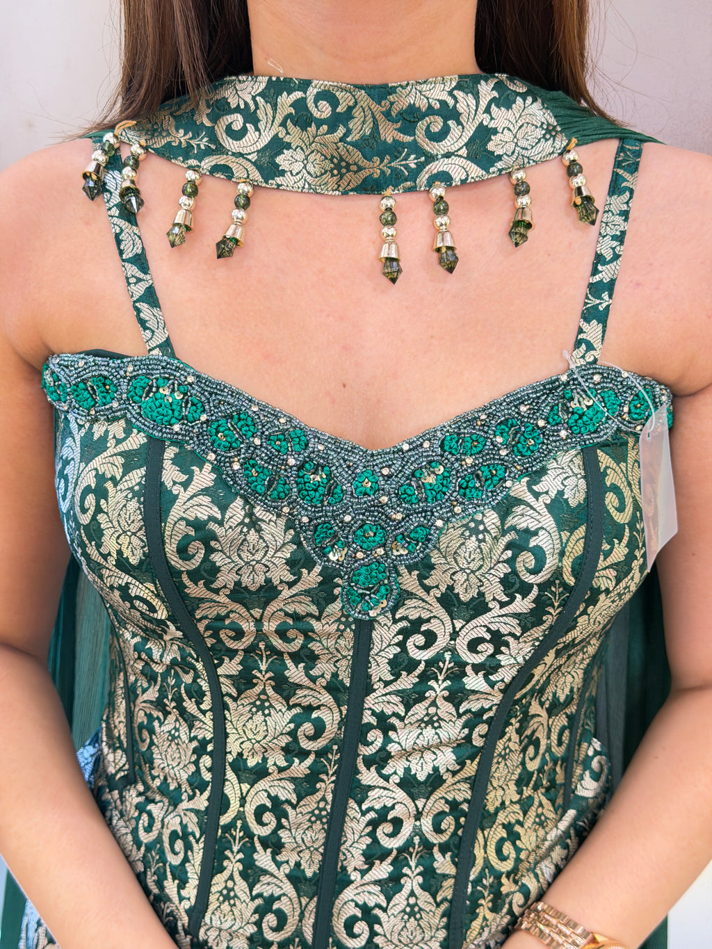 D667  SHARARA SUIT