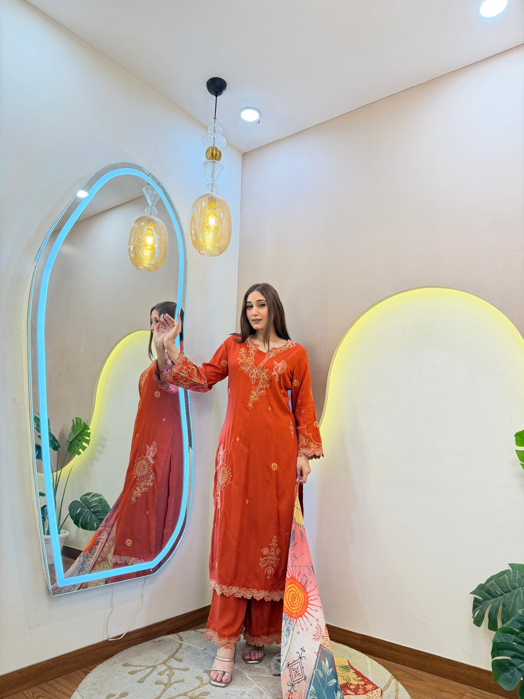 D678  3Pc Suit