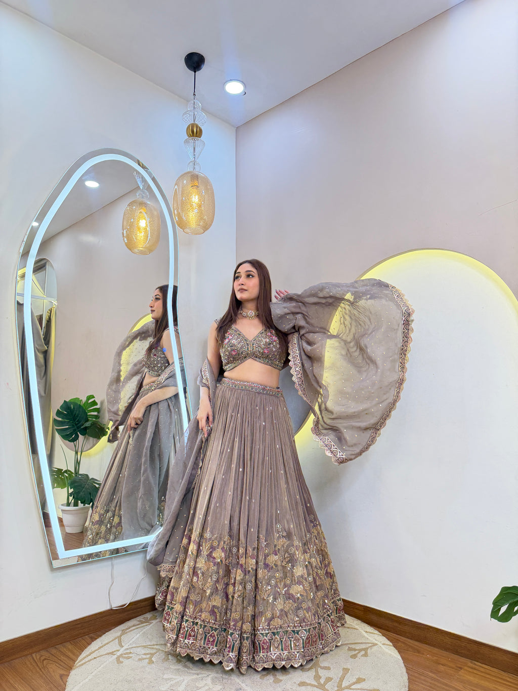 D726  LEHNGA CHOLI