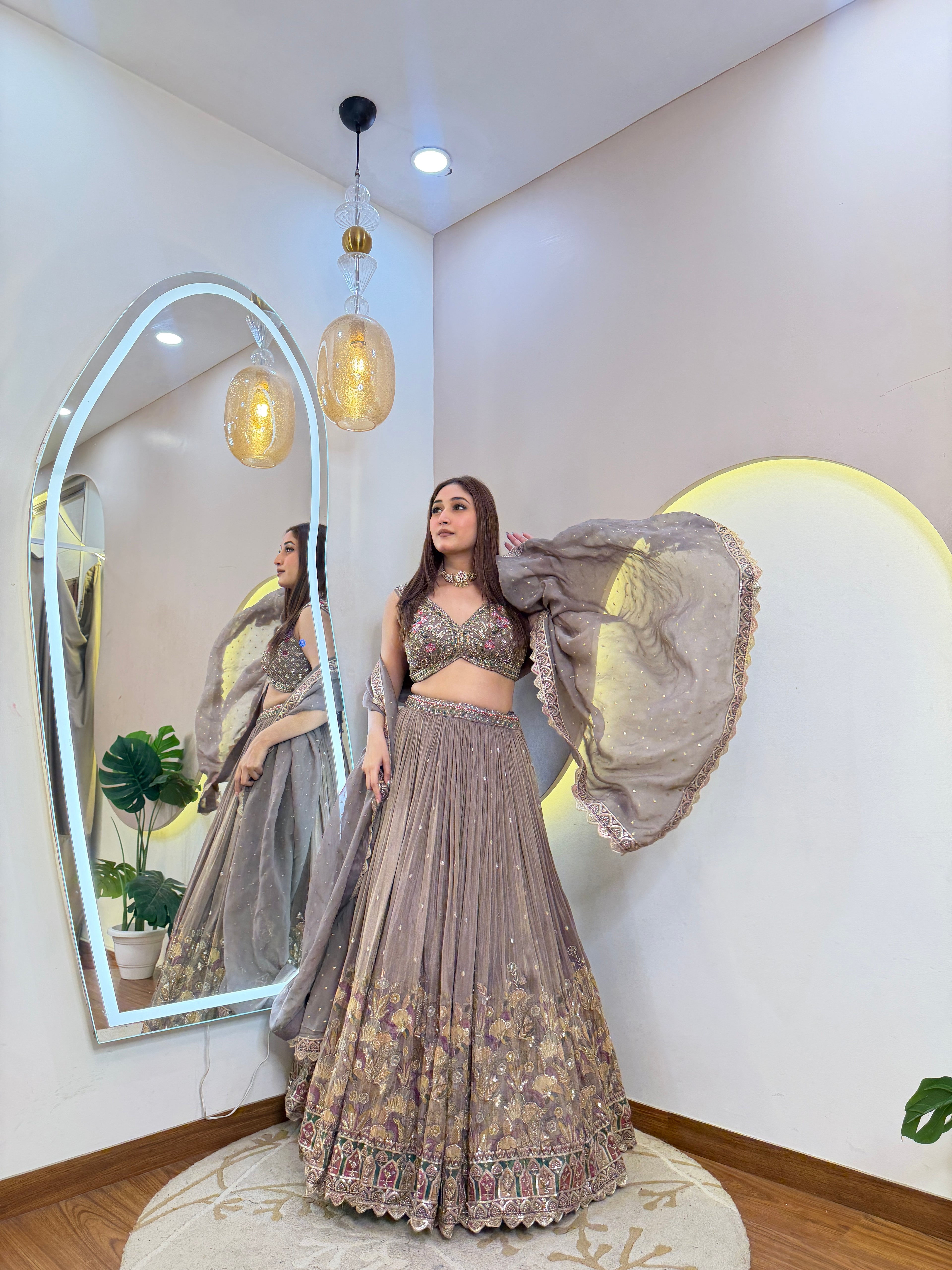 D726  LEHNGA CHOLI