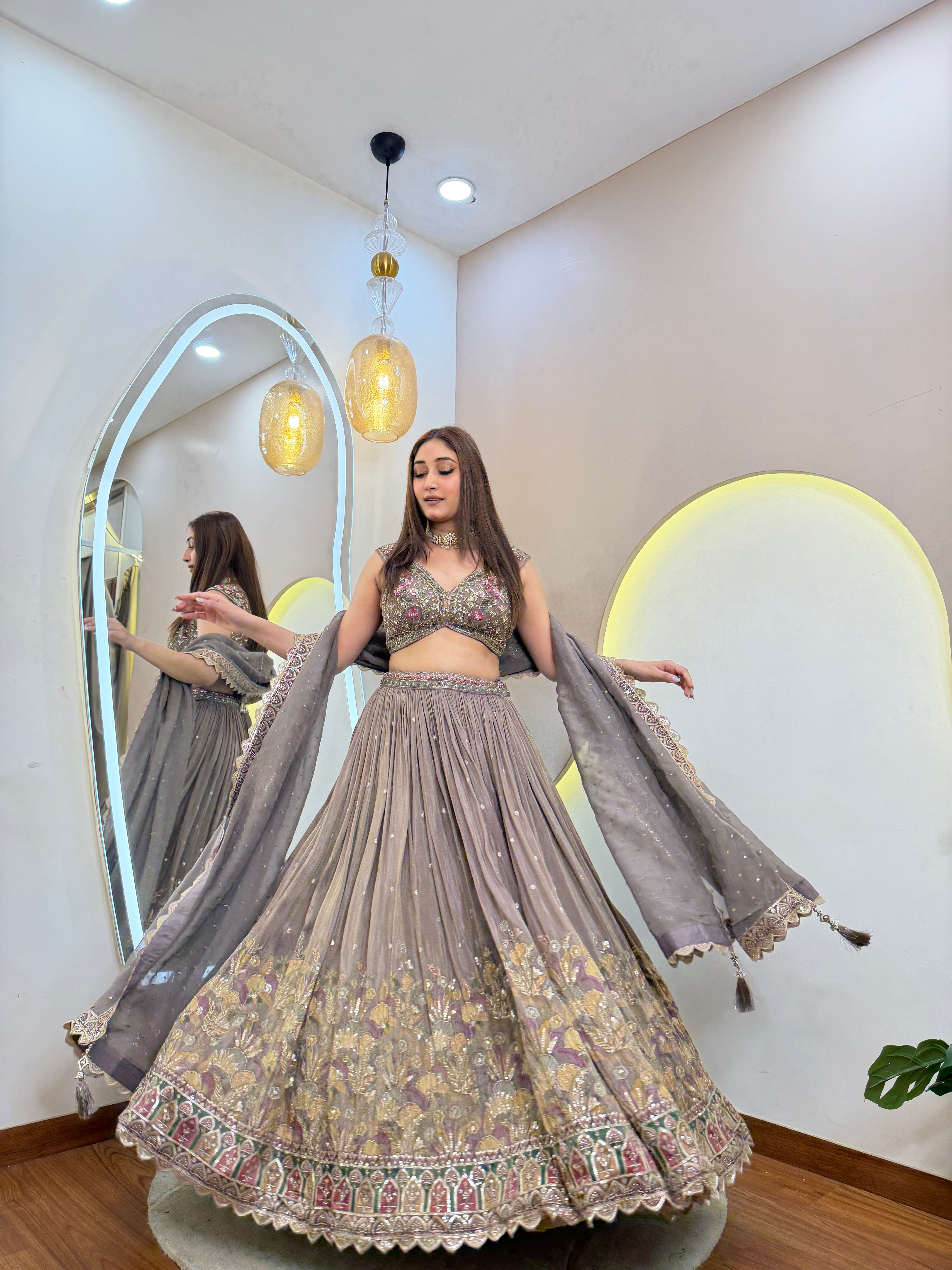 D726  LEHNGA CHOLI