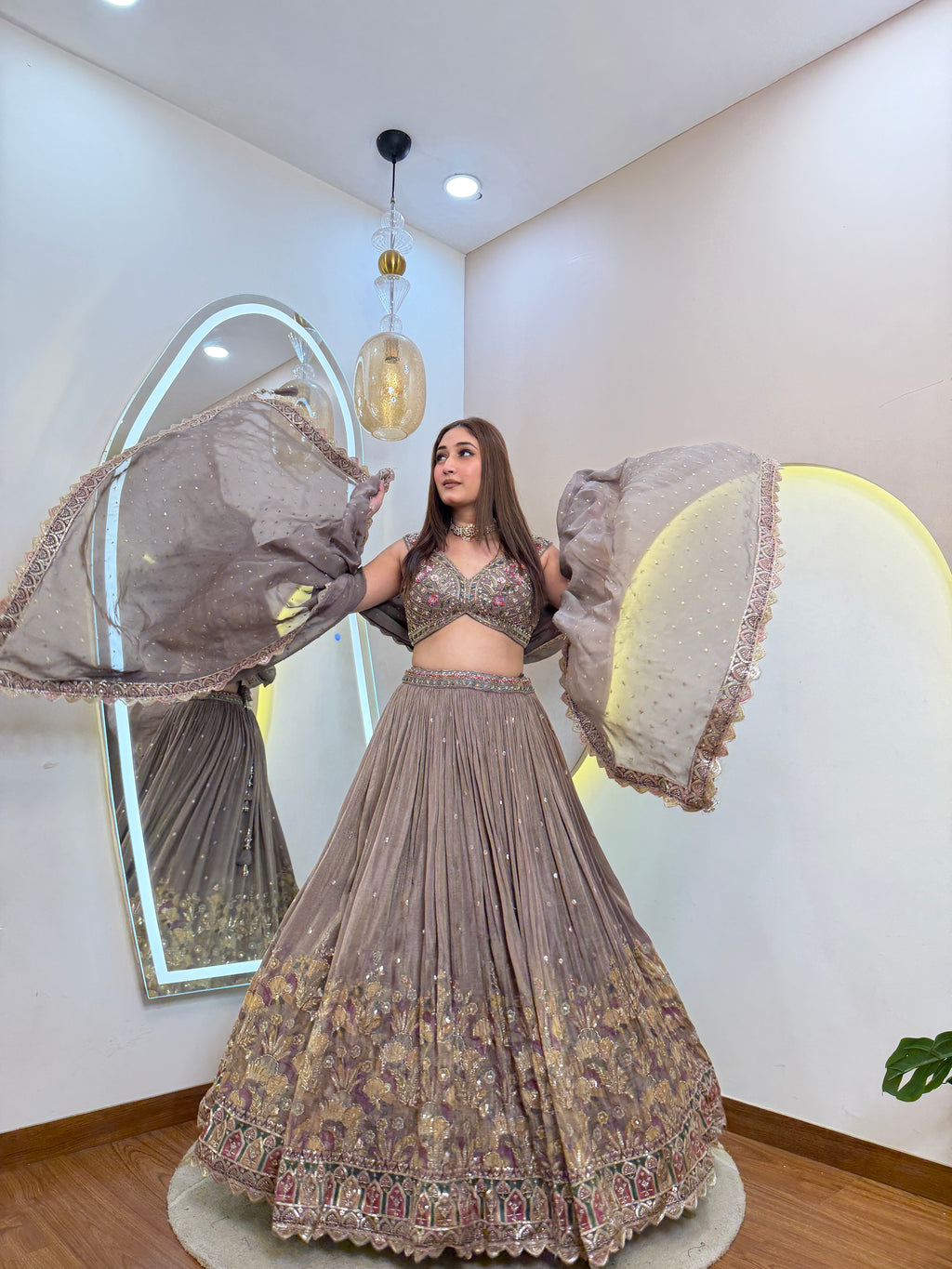 D726  LEHNGA CHOLI