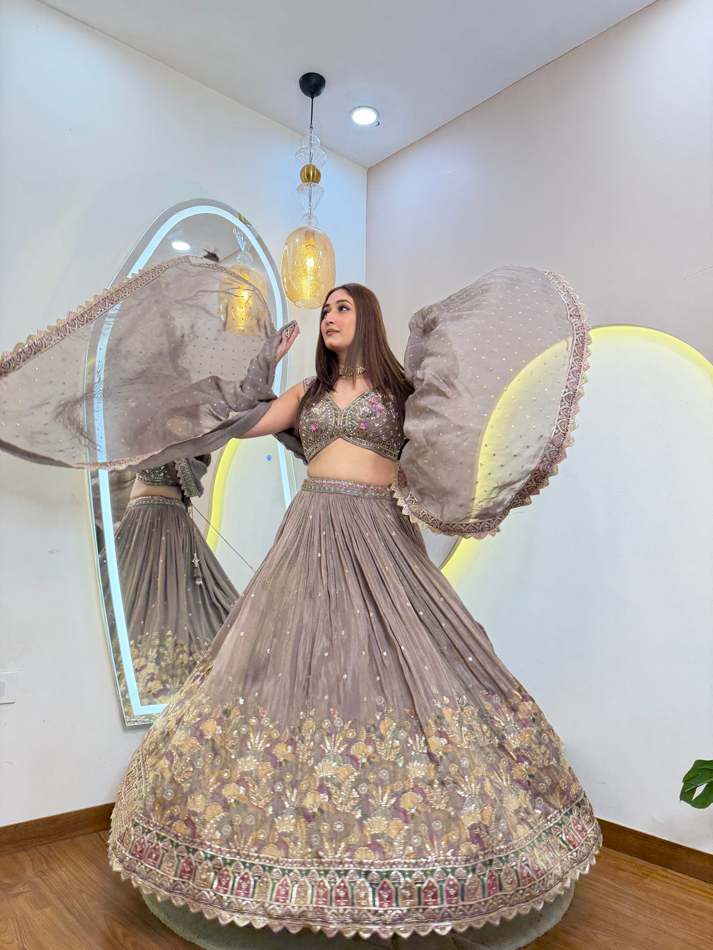 D726  LEHNGA CHOLI