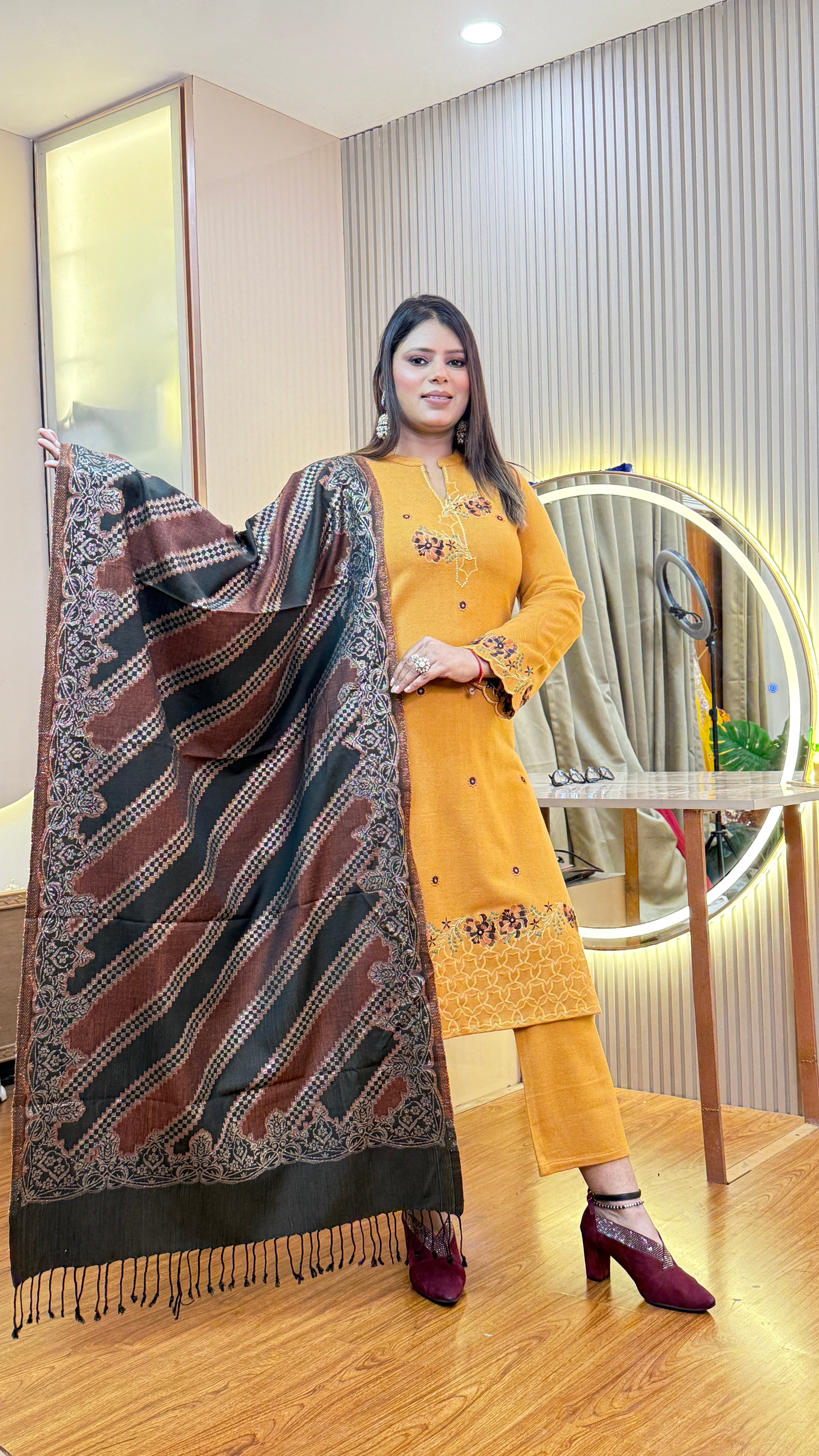 JANNAH OUTFIT  WOOLEN 3pc SET