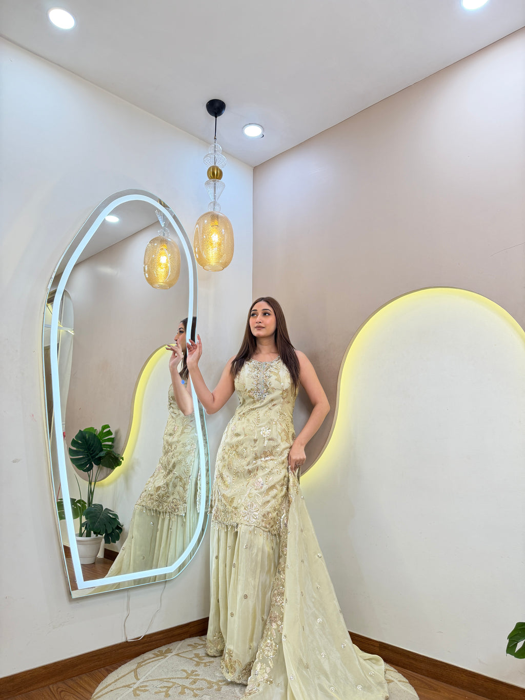 D711  SHARARA SUIT