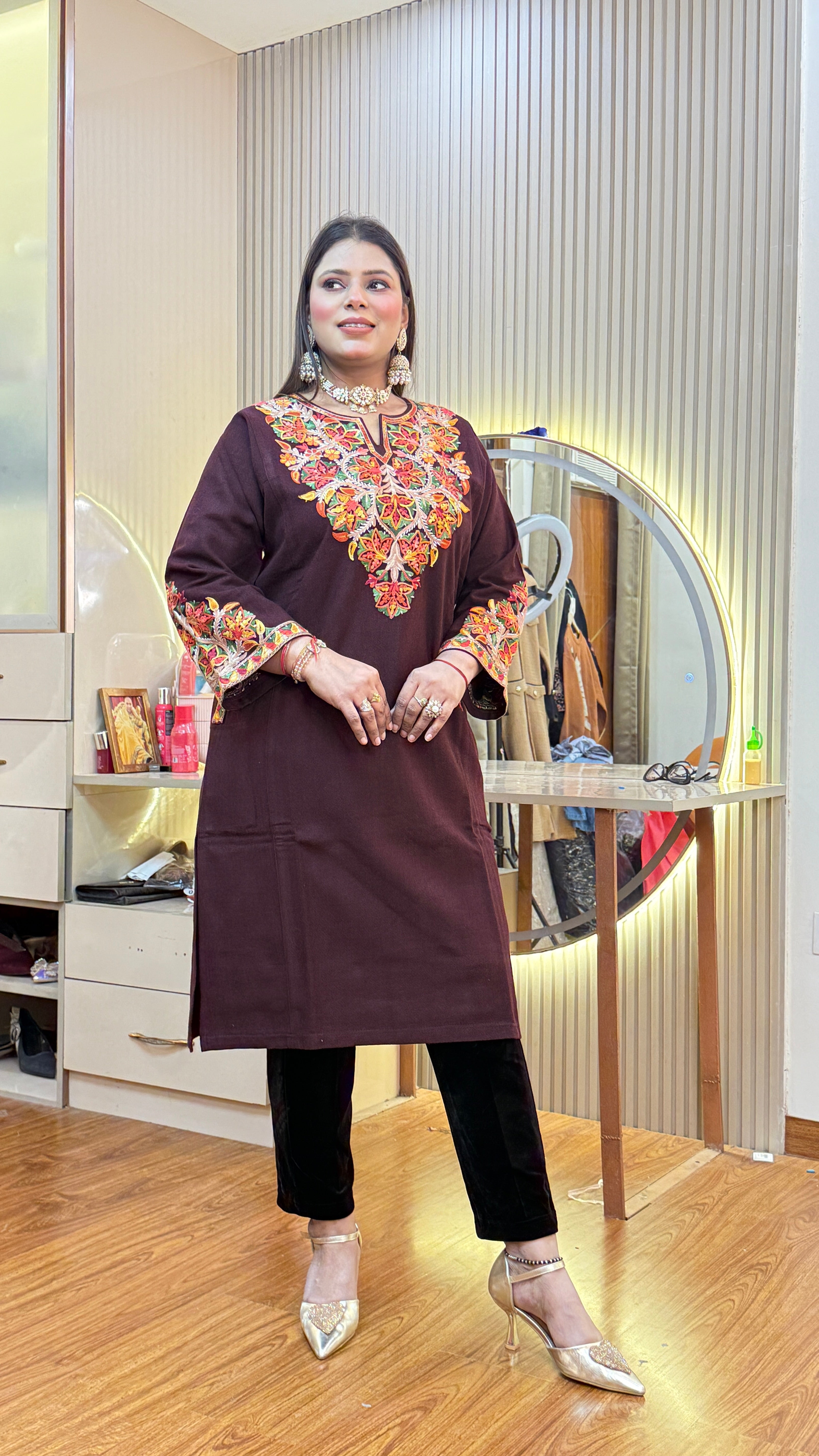 HANEEN  1 PC KASHMIRI KURTA