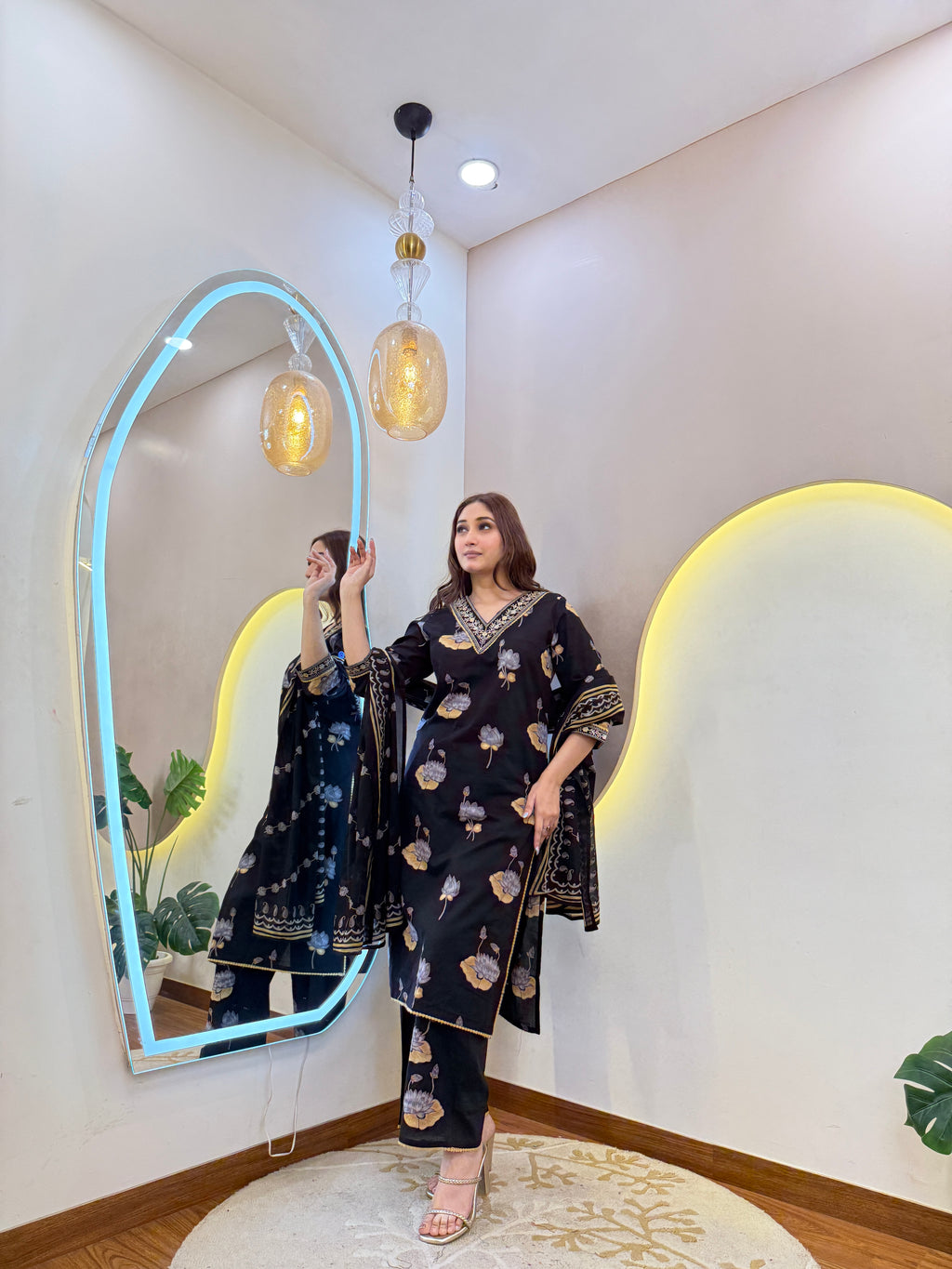 D496 3Pc Suit