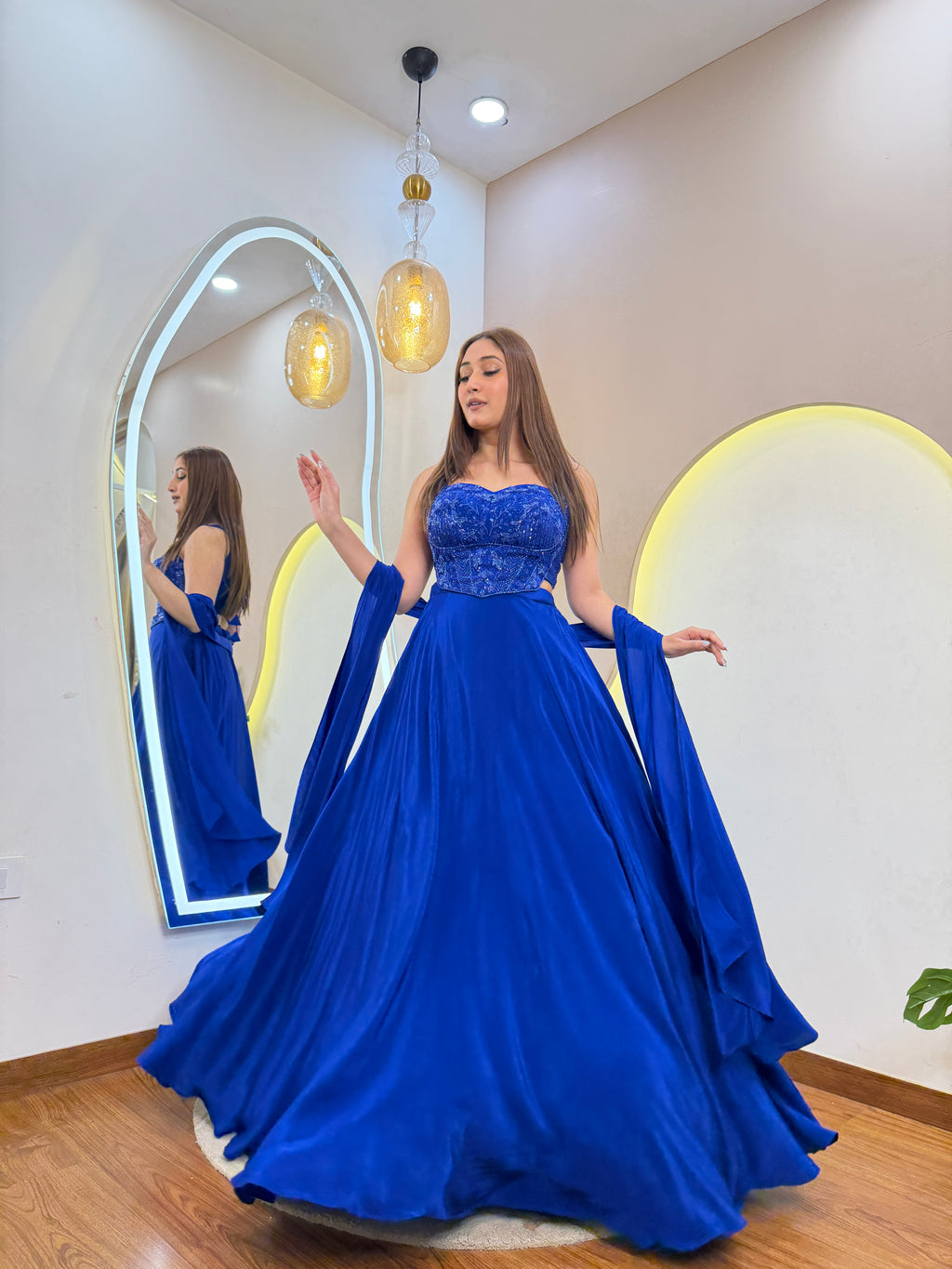 D713  LEHNGA CHOLI