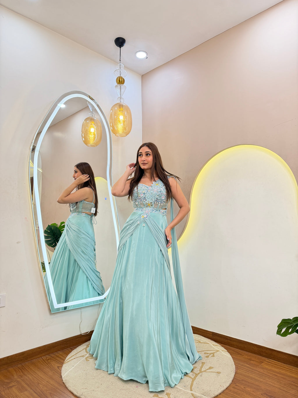 D710  CROP TOP SKIRT